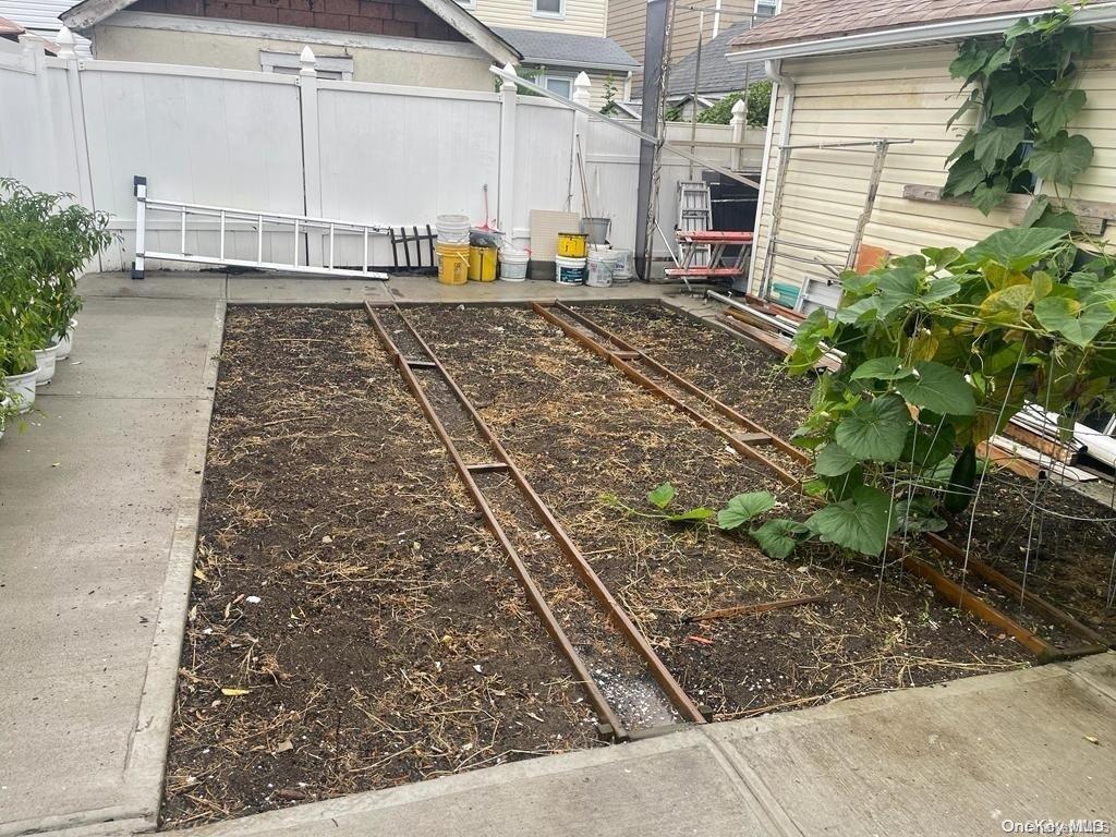 Single Family 212th  Queens, NY 11428, MLS-L3521858-33