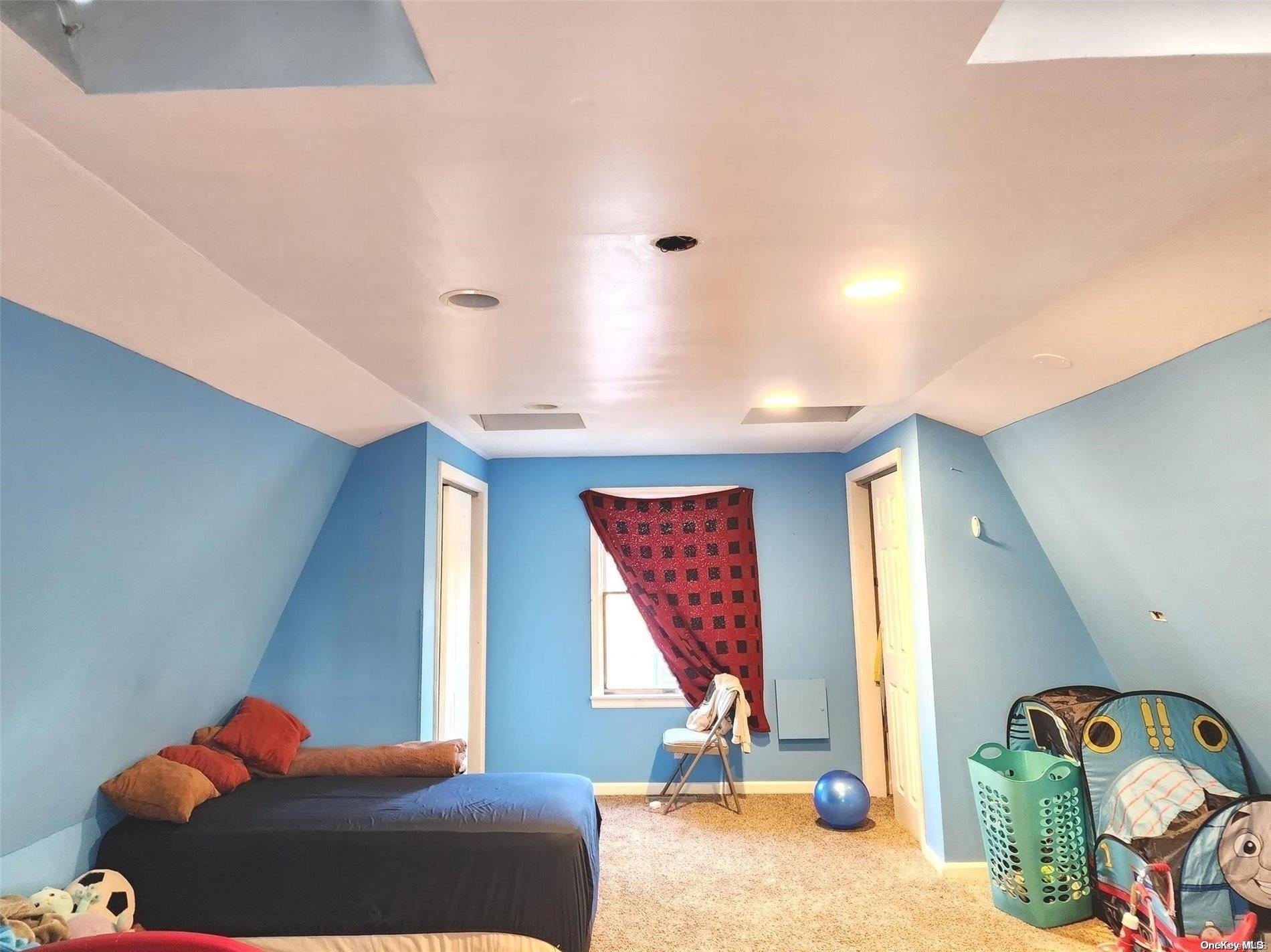 Single Family Lincoln  Suffolk County, NY 11901, MLS-L3522353-12