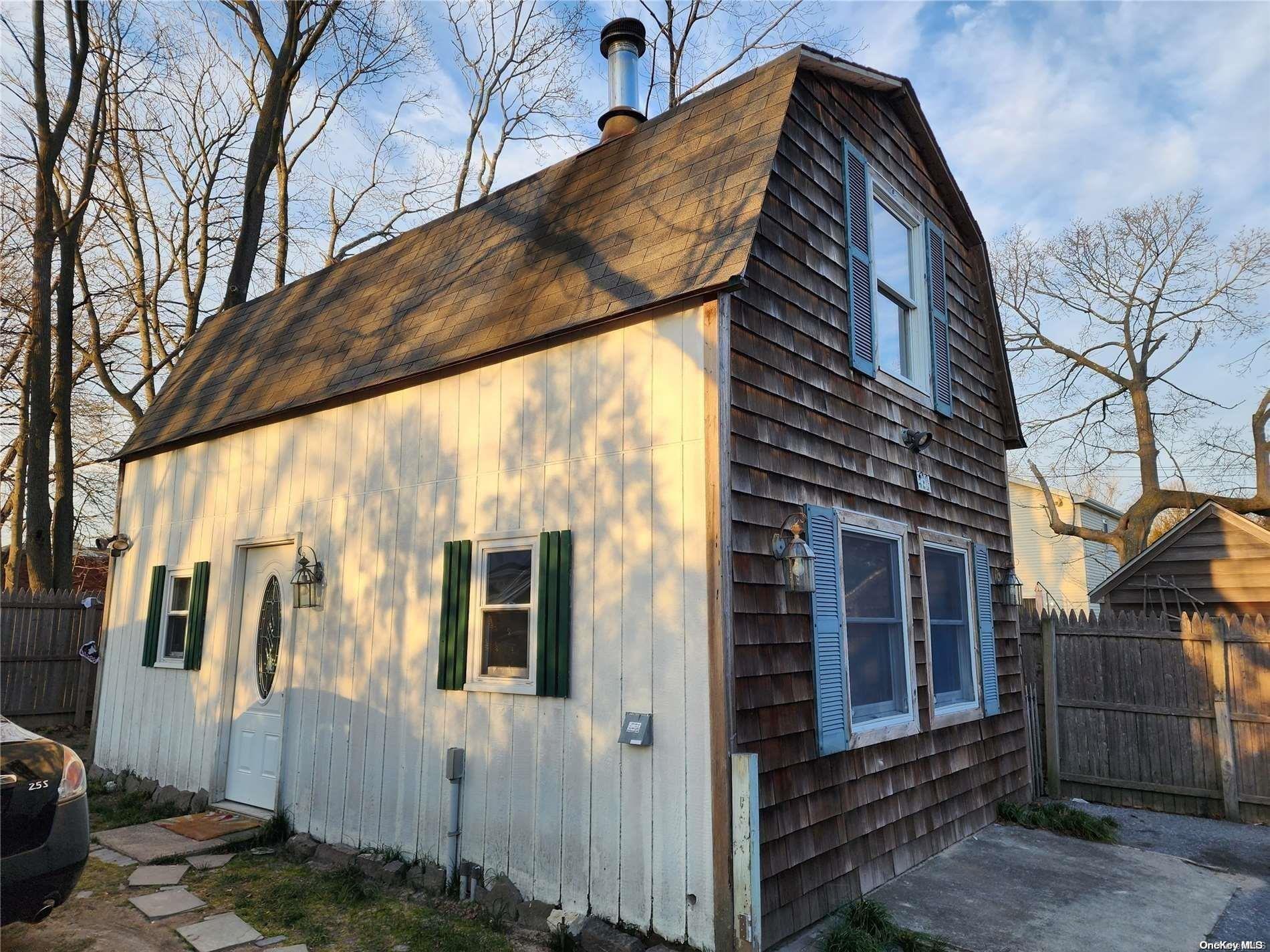 Single Family Lincoln  Suffolk County, NY 11901, MLS-L3522353-9