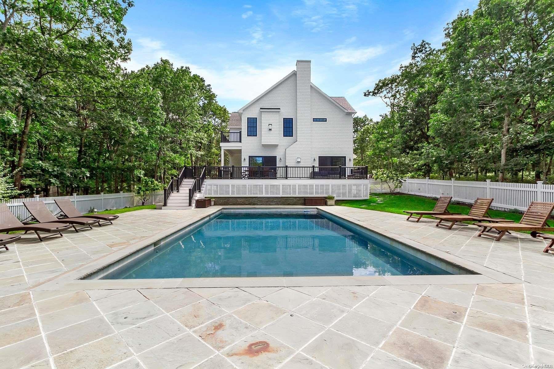 Single Family Edge Of Woods  Suffolk County, NY 11976, MLS-L3522769-24