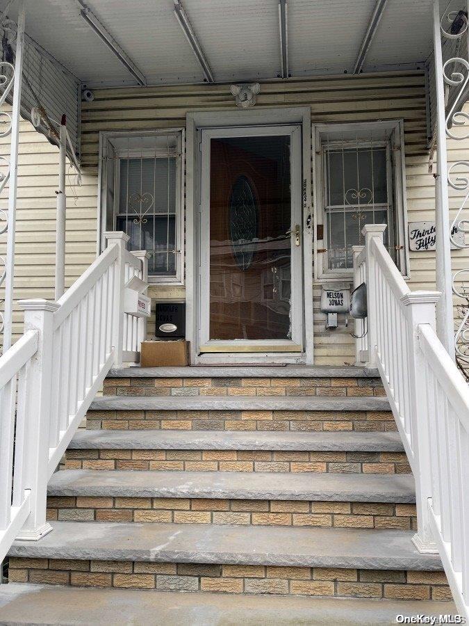 Single Family Chandler  Queens, NY 11691, MLS-L3523413-2
