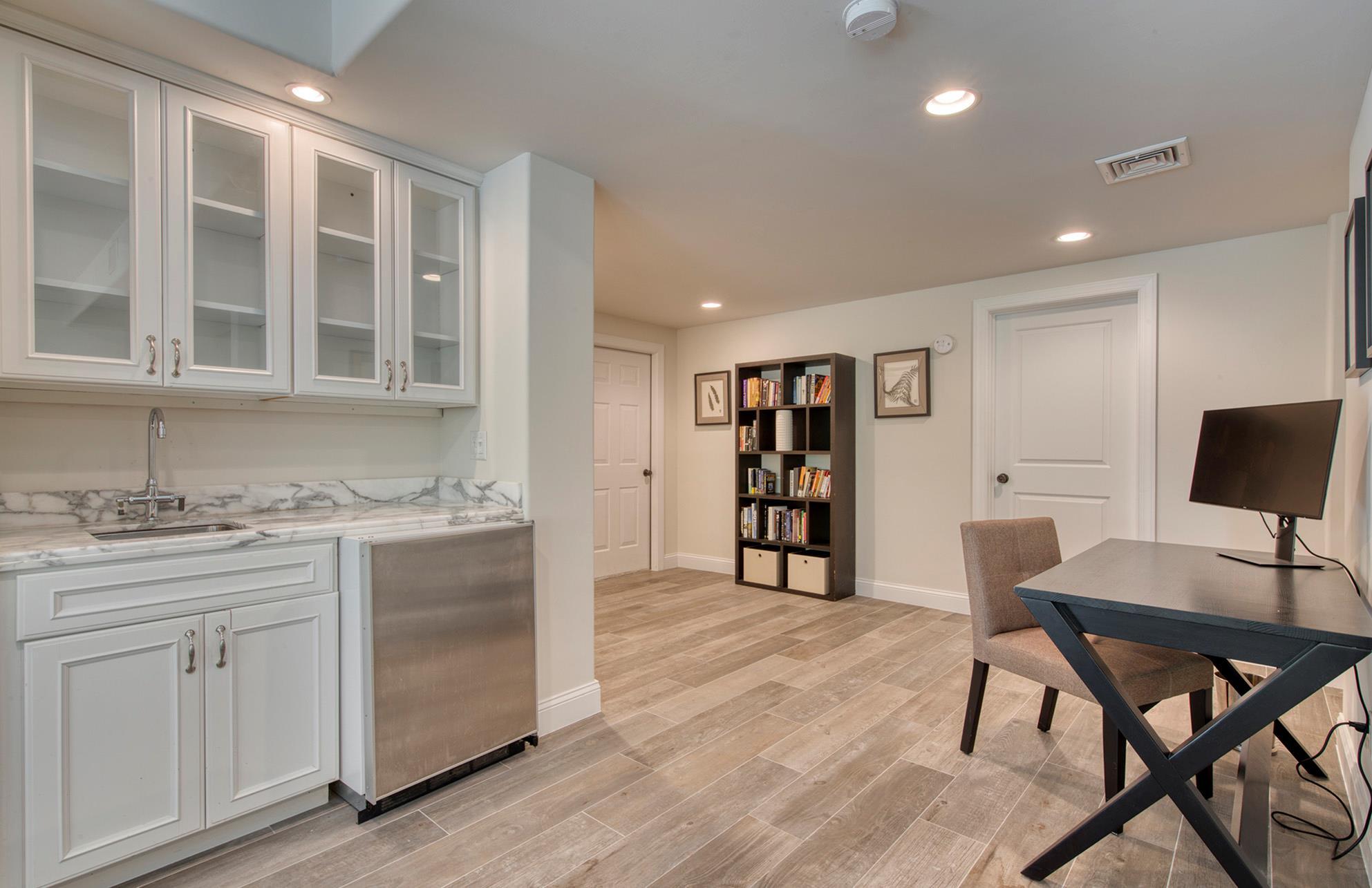 Single Family Ocean View Suffolk County, NY 11968, MLS-L3524017-27