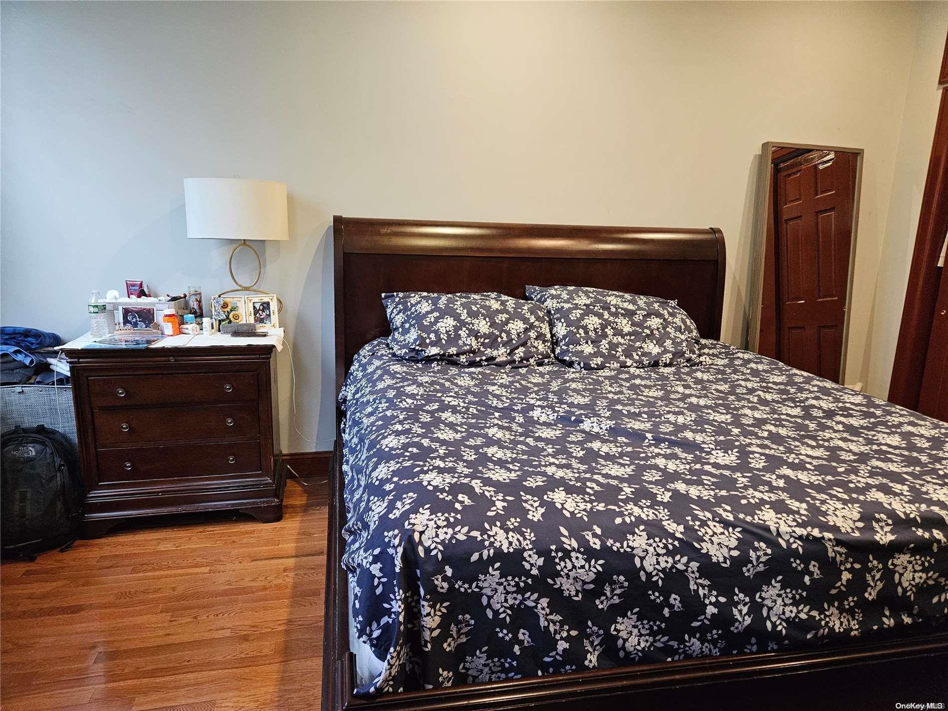 Single Family Cooper  Queens, NY 11385, MLS-L3525936-18