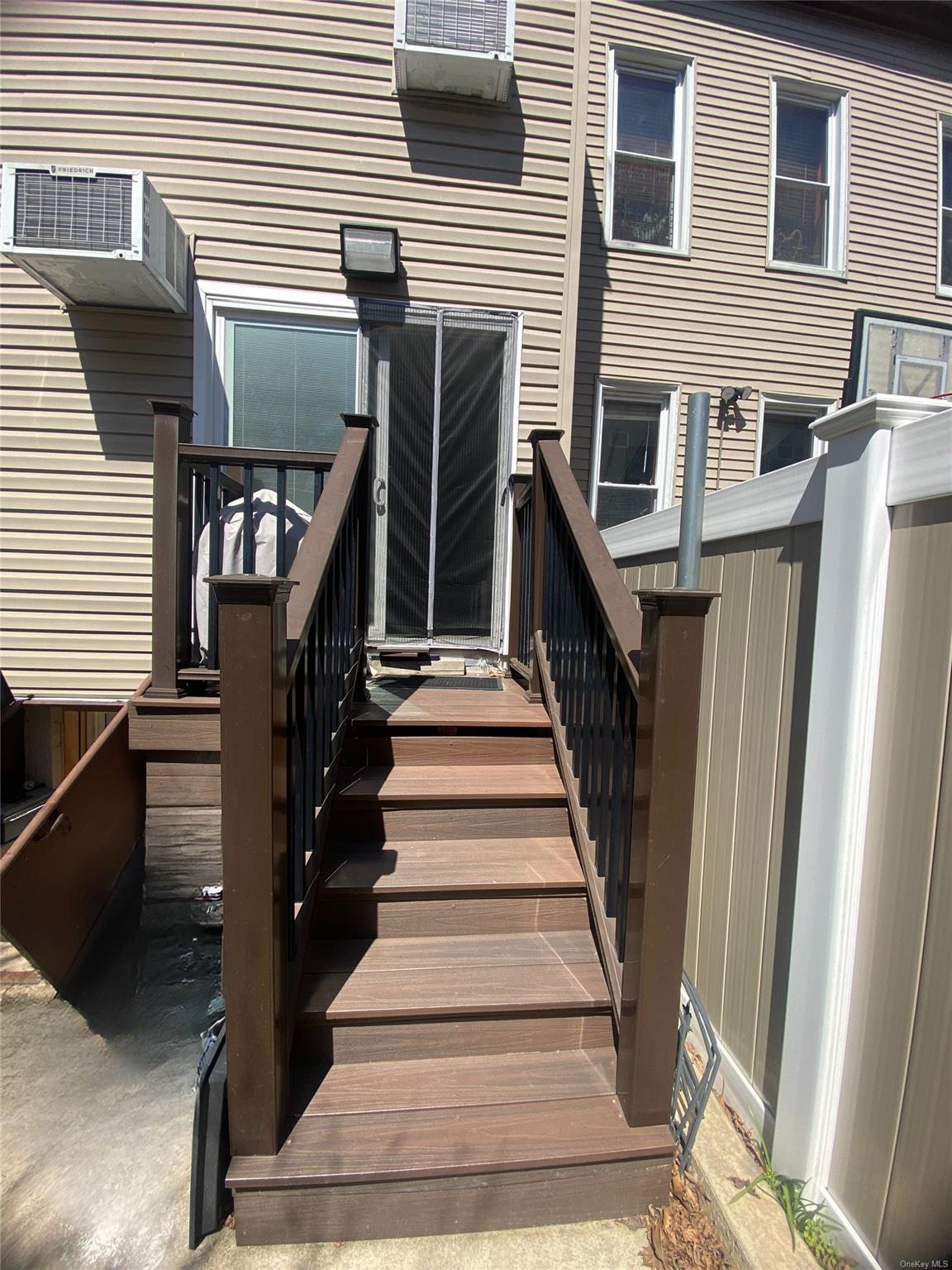 Single Family Cooper  Queens, NY 11385, MLS-L3525936-20