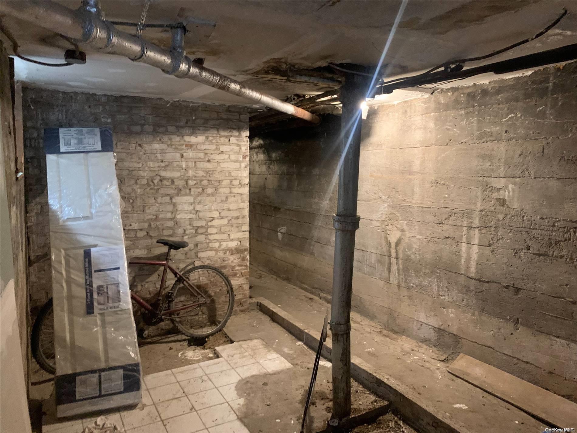 Commercial Sale Tapscott  Brooklyn, NY 11212, MLS-L3526649-28