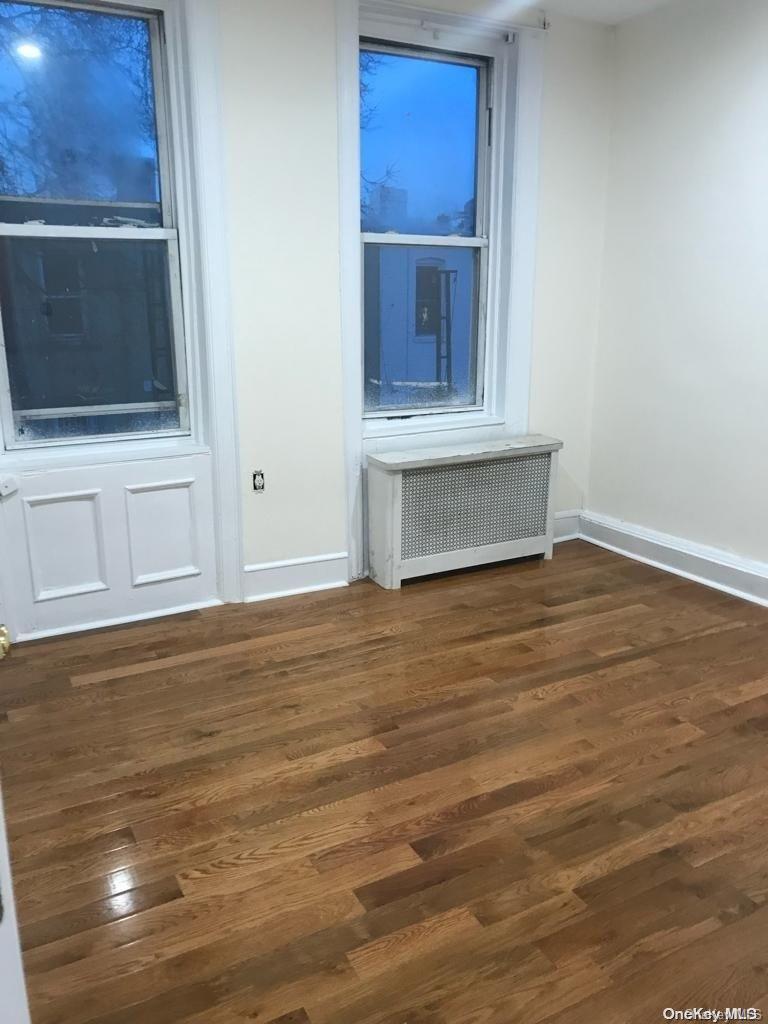 Single Family Ridgewood  Brooklyn, NY 11208, MLS-L3526759-20