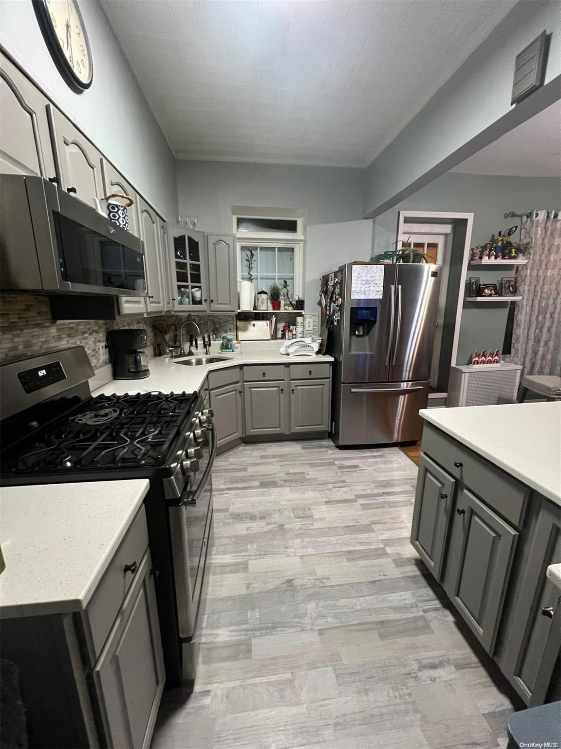 Single Family Ridgewood  Brooklyn, NY 11208, MLS-L3526759-6