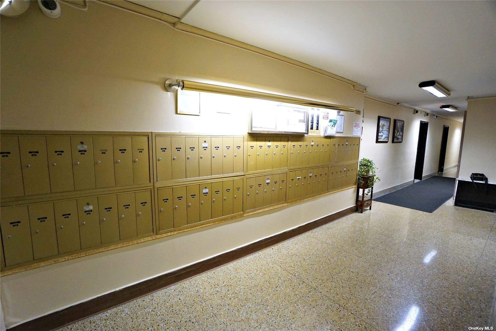 Coop Selfridge  Queens, NY 11375, MLS-L3527349-9