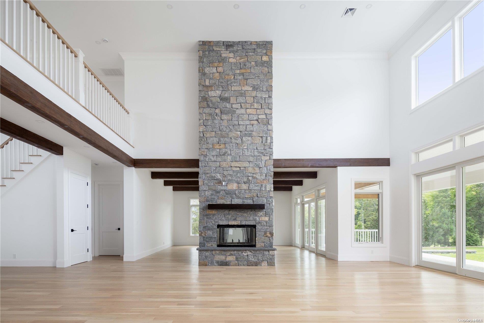 Single Family Hillcrest  Suffolk County, NY 11957, MLS-L3528746-9