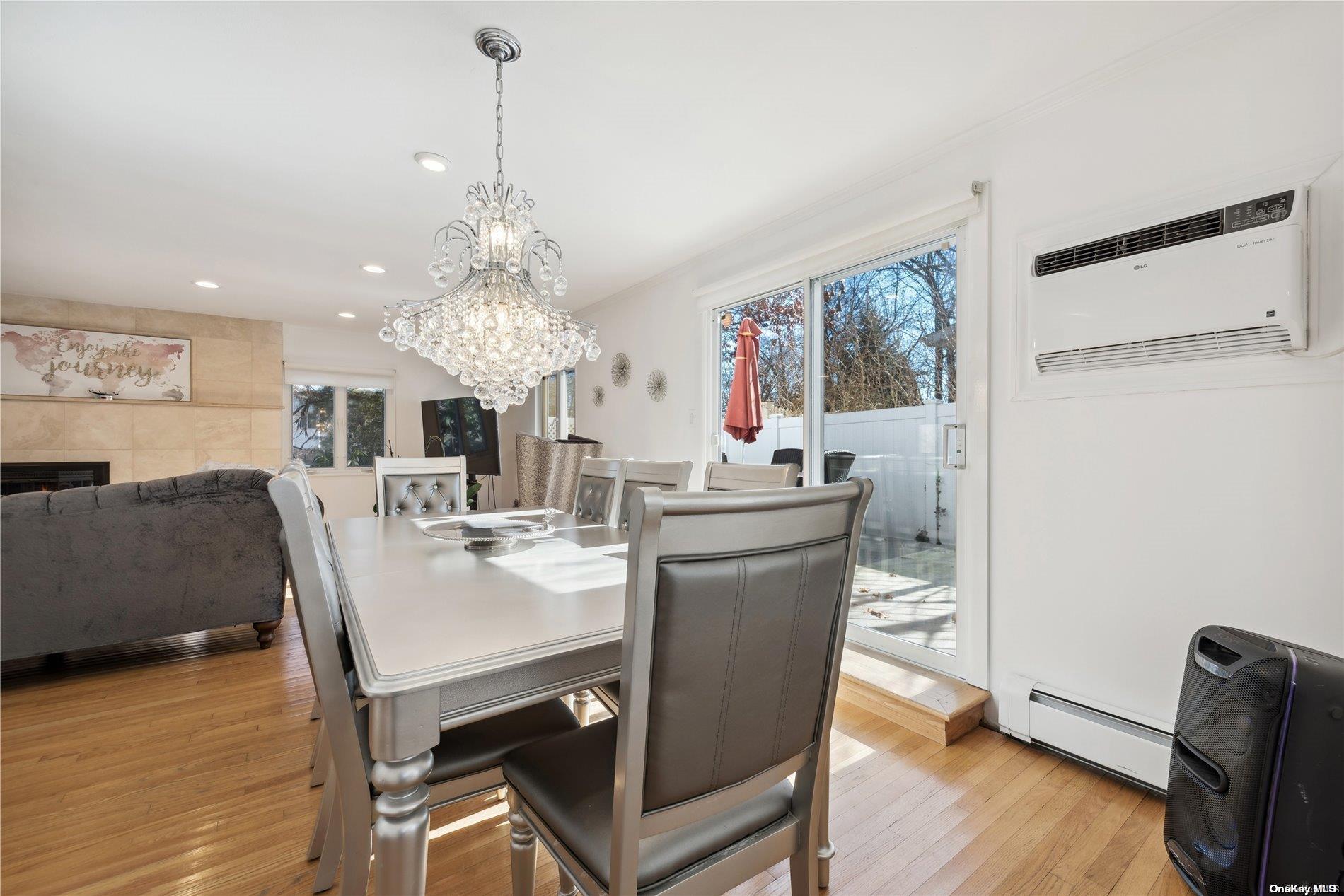 Single Family Shinbone  Suffolk County, NY 11725, MLS-L3529056-15