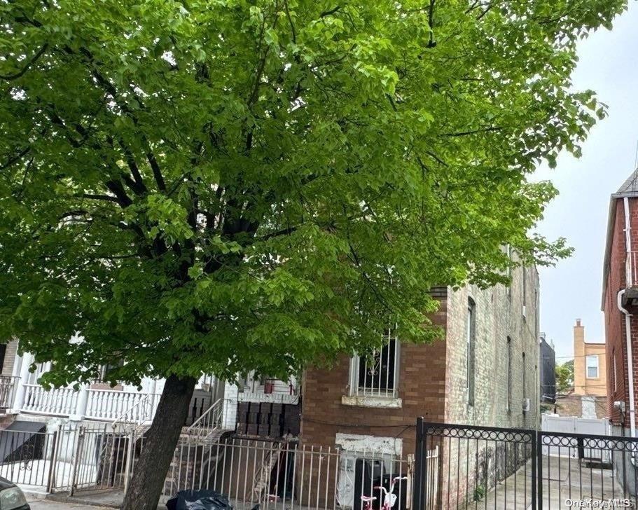 Single Family Hale  Brooklyn, NY 11208, MLS-L3530069-2