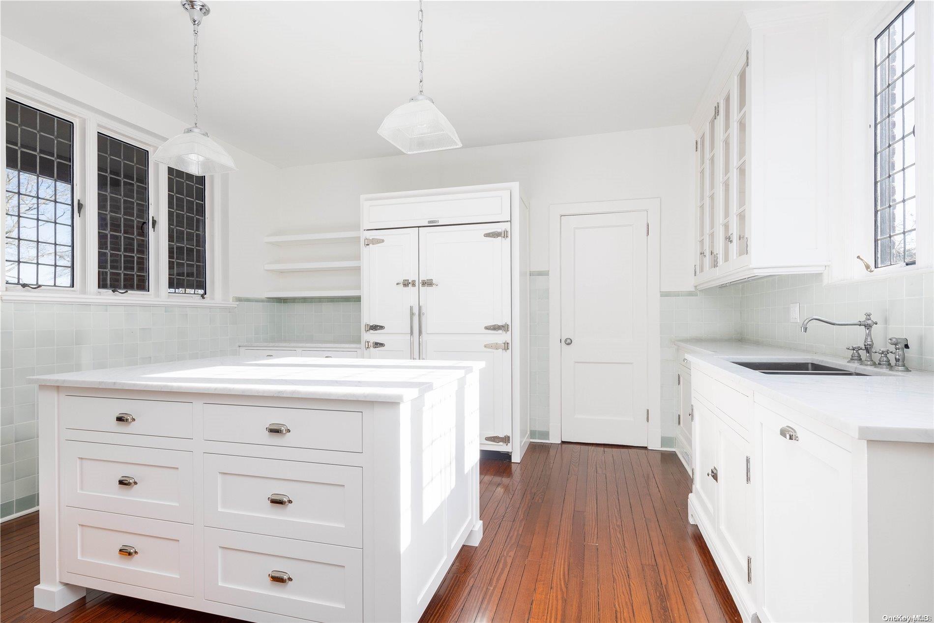 Single Family Tuthill  Suffolk County, NY 11960, MLS-L3530281-15