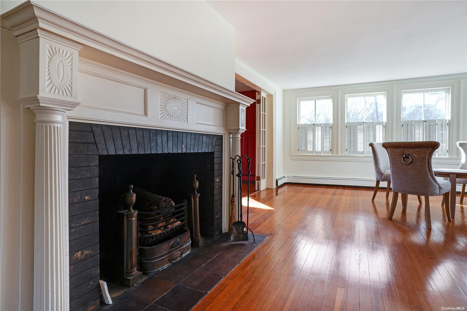 Single Family Main  Suffolk County, NY 11968, MLS-L3530732-14