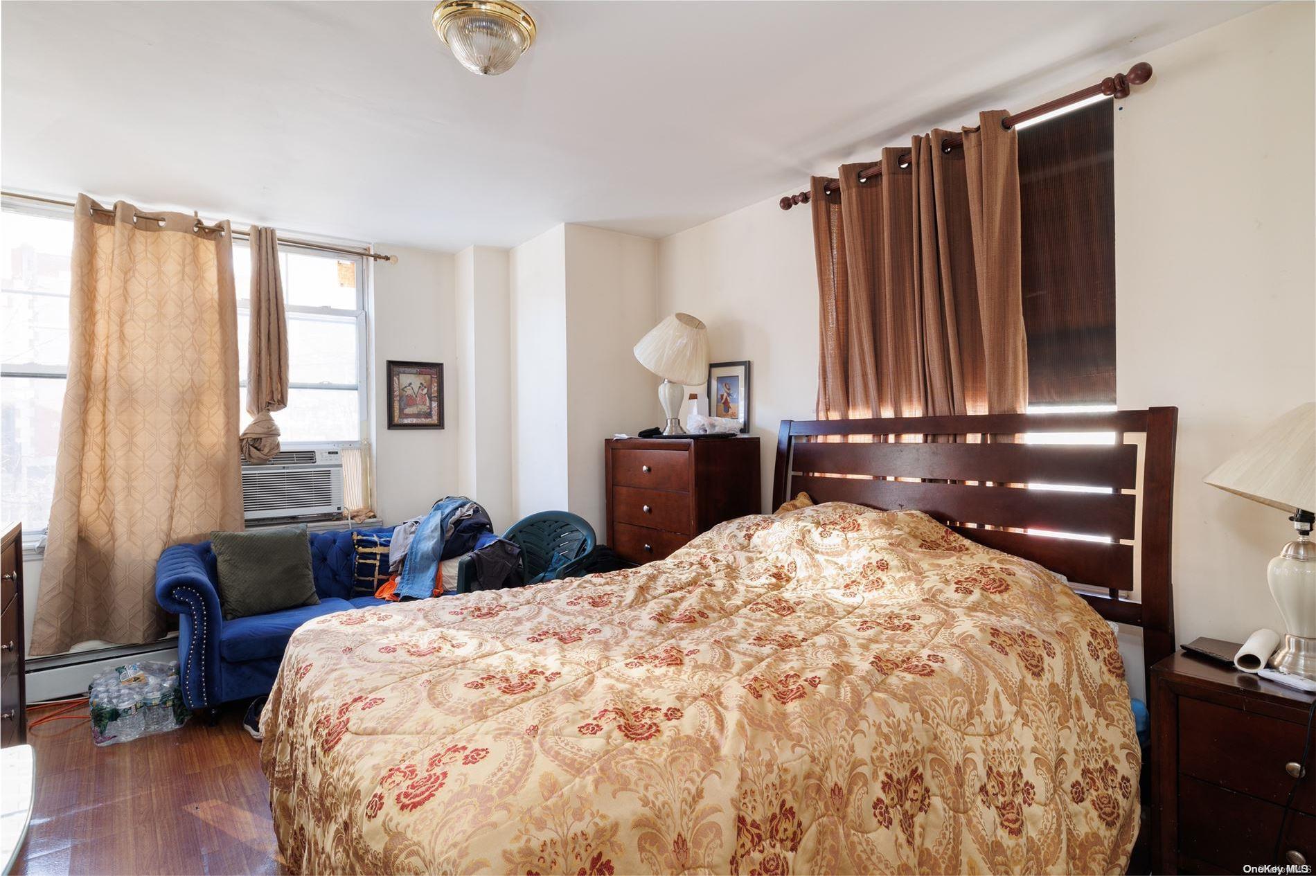 Single Family Courtlandt  Bronx, NY 10451, MLS-L3531497-8