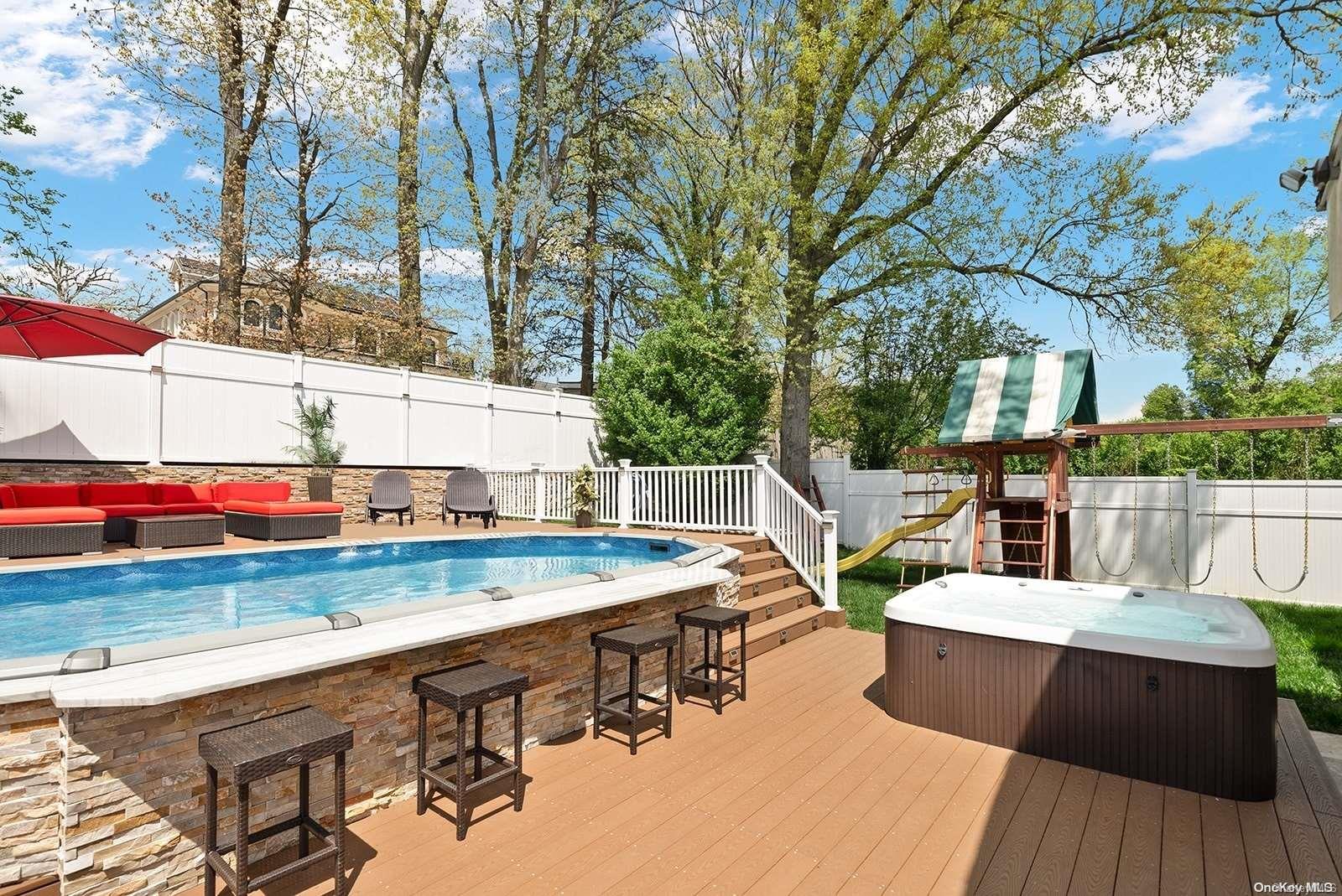 Single Family Pompeii  Queens, NY 11423, MLS-L3531693-2