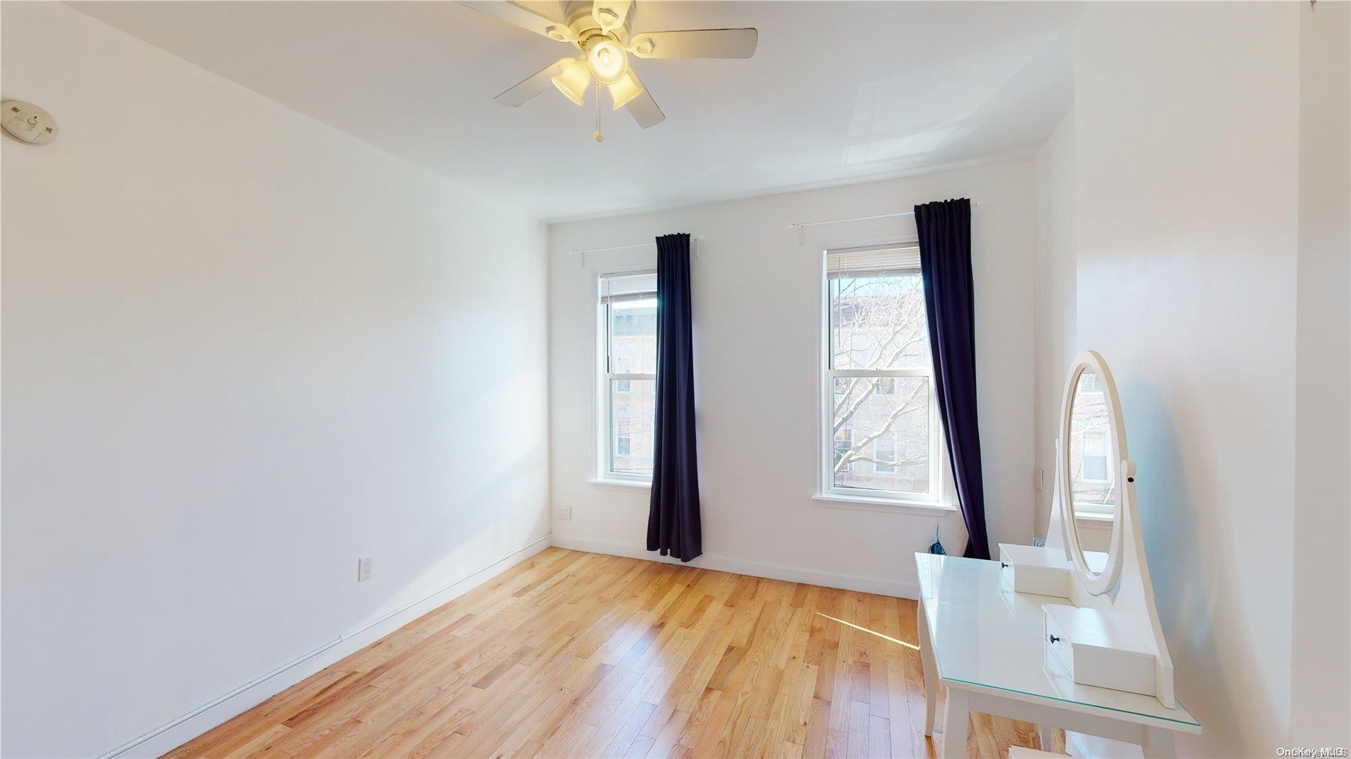 Commercial Sale Sutton  Brooklyn, NY 11222, MLS-L3532626-2