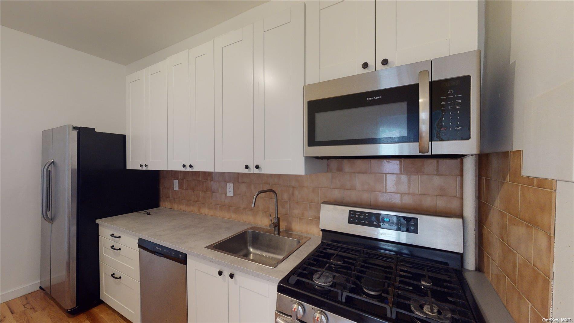 Commercial Sale Sutton  Brooklyn, NY 11222, MLS-L3532626-5