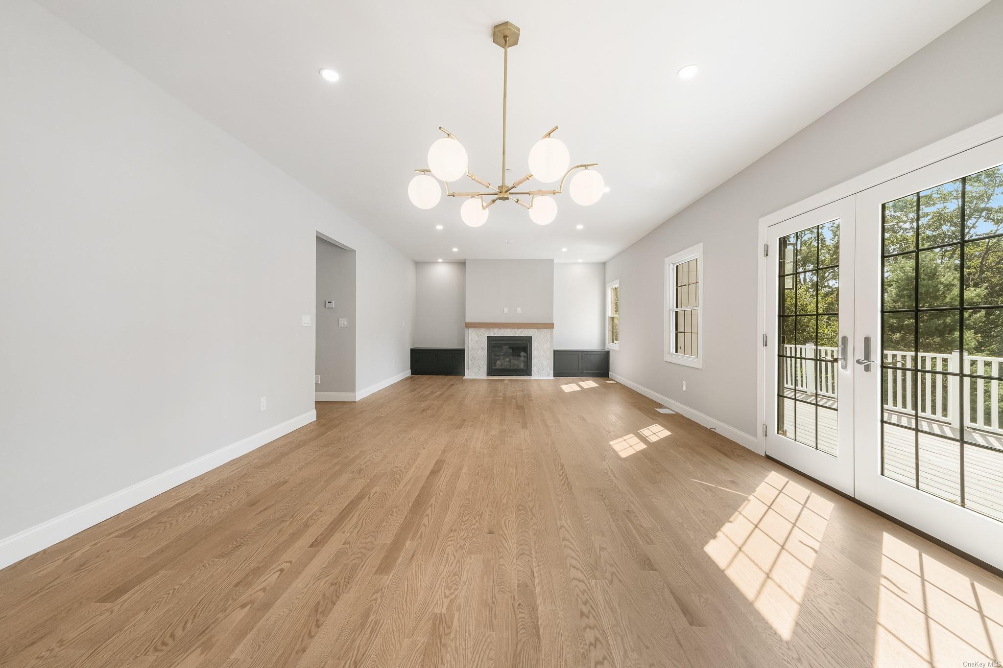 Single Family Laurel  Nassau County, NY 11560, MLS-L3532950-15