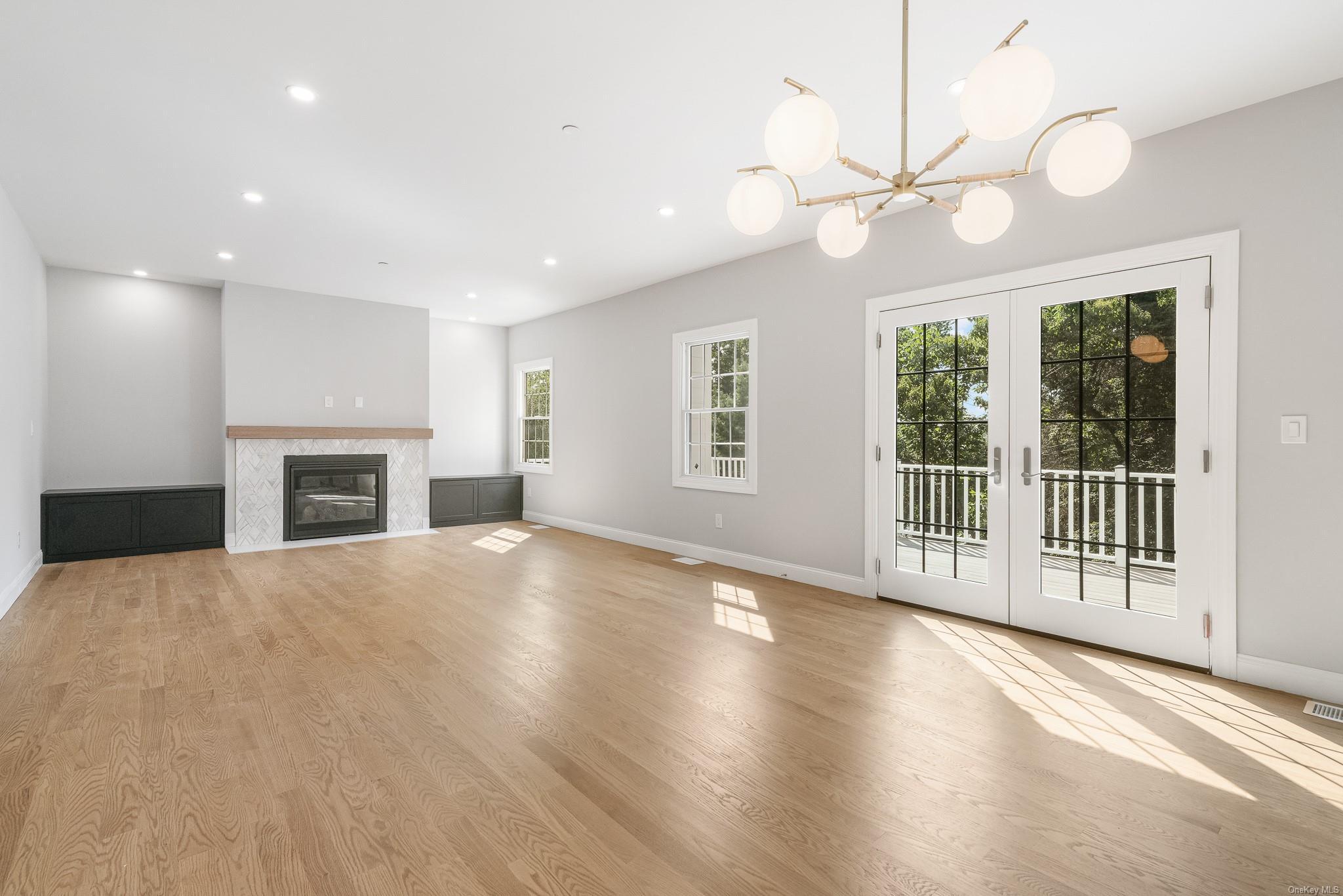 Single Family Laurel  Nassau County, NY 11560, MLS-L3532950-9