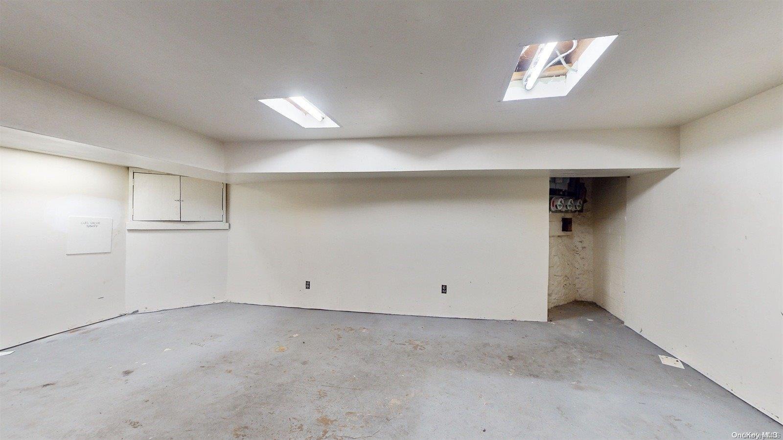 Single Family 85th  Queens, NY 11421, MLS-L3532996-19