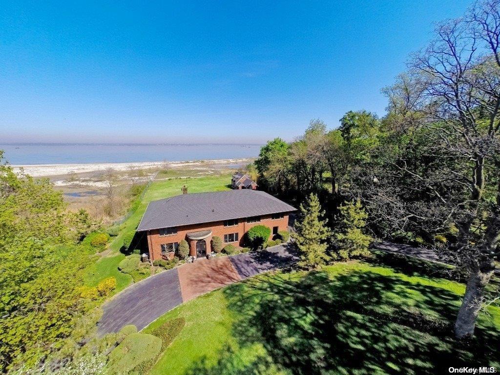 Single Family Messenger  Nassau County, NY 11050, MLS-L3533401-3