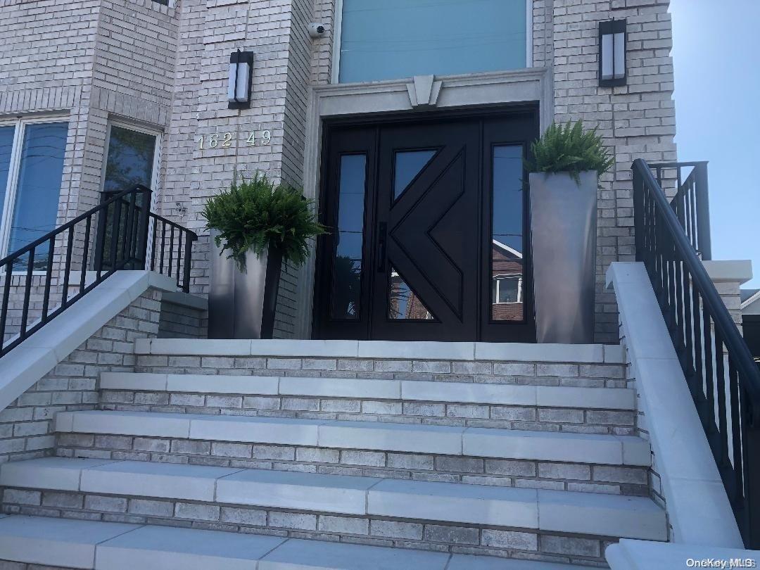 Single Family 95th  Queens, NY 11414, MLS-L3534279-3