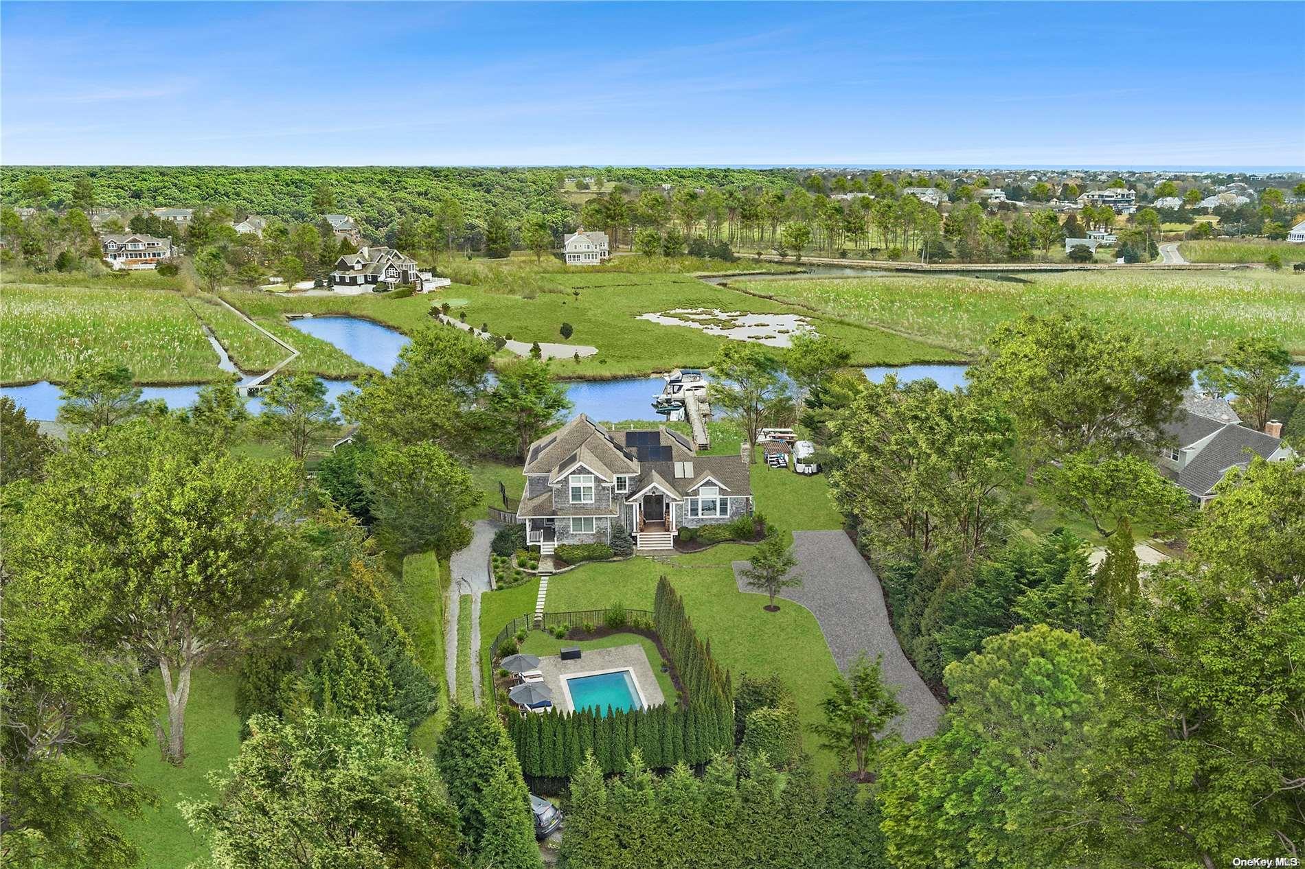 Single Family Honeysuckle  Suffolk County, NY 11977, MLS-L3534678-30