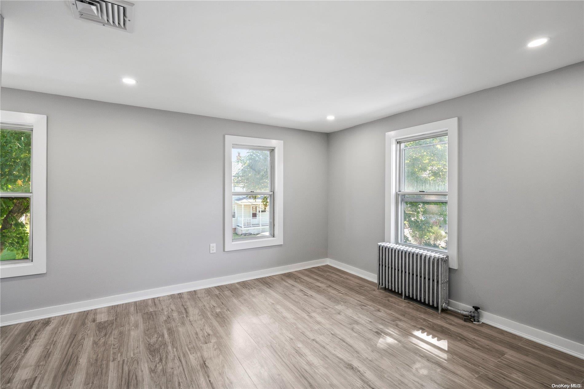 Single Family Miller  Nassau County, NY 11542, MLS-L3538101-14