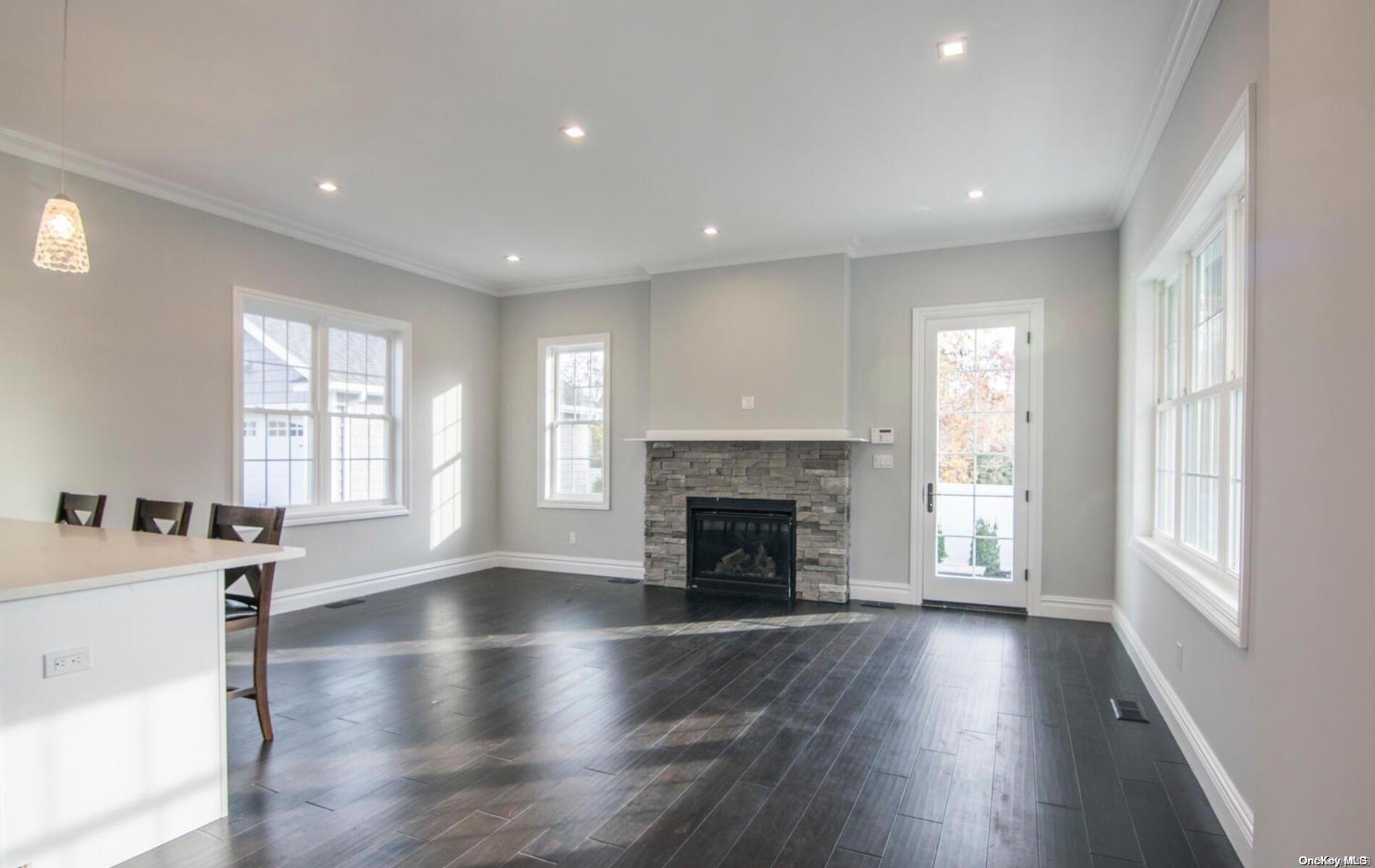 Single Family Seaman  Nassau County, NY 11542, MLS-L3538168-9