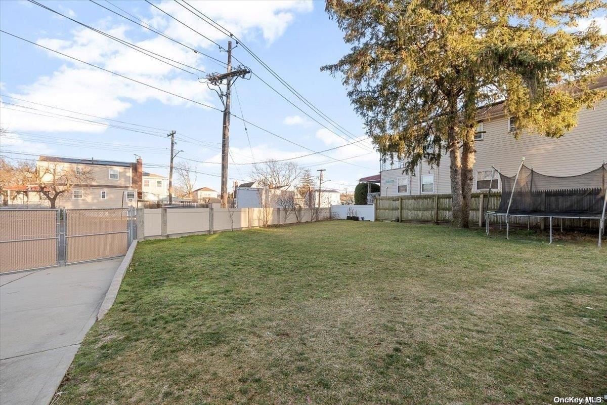 Single Family Latham Queens, NY 11434, MLS-L3538821-17