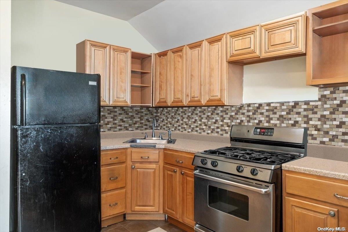 Single Family Latham  Queens, NY 11434, MLS-L3538821-23