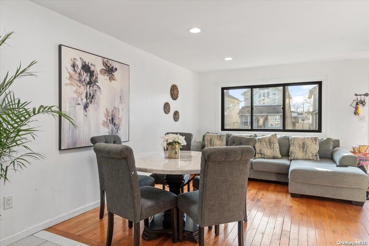 Single Family Latham Queens, NY 11434, MLS-L3538821-3