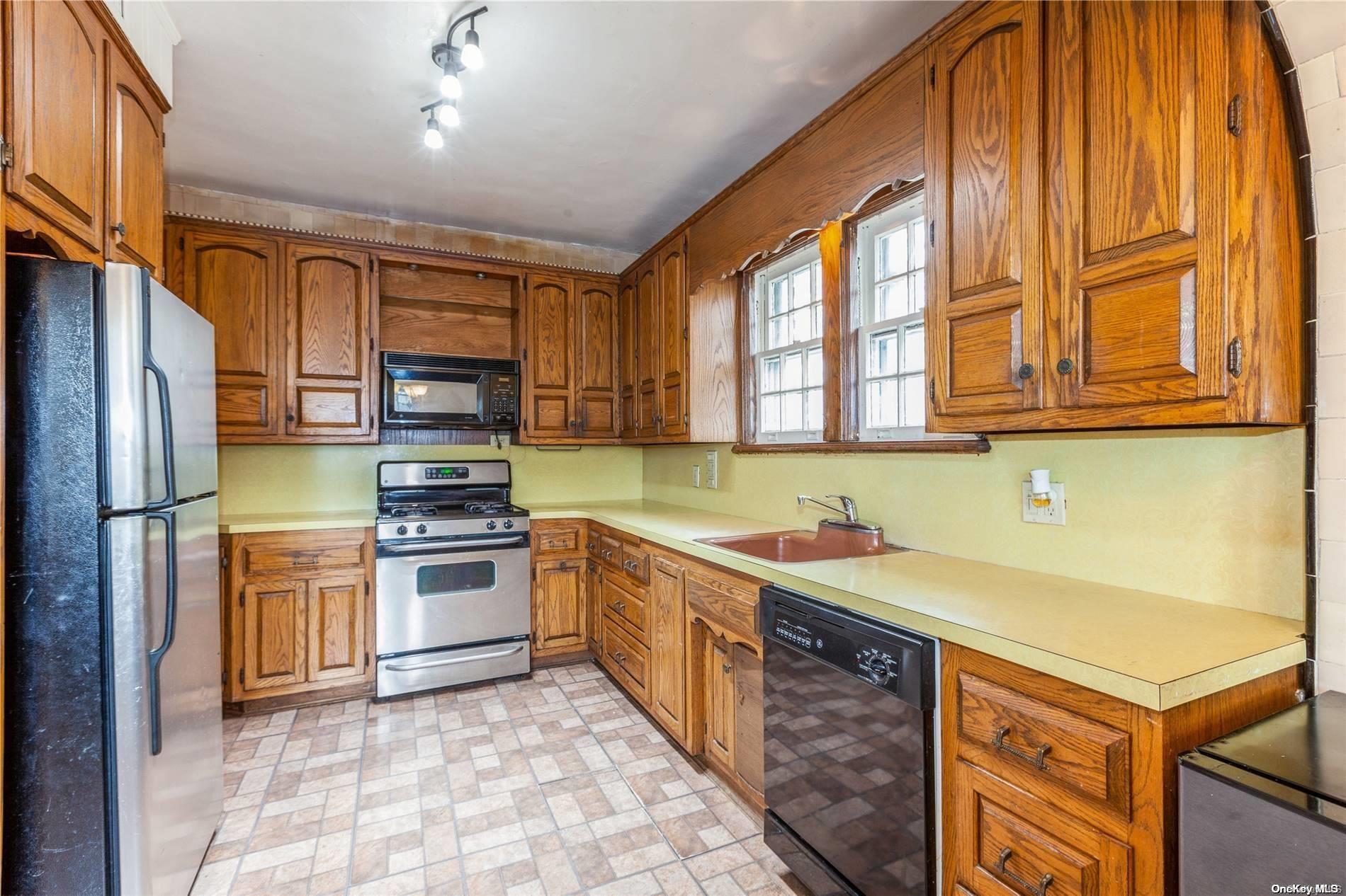 Single Family 151st  Queens, NY 11432, MLS-L3540360-10