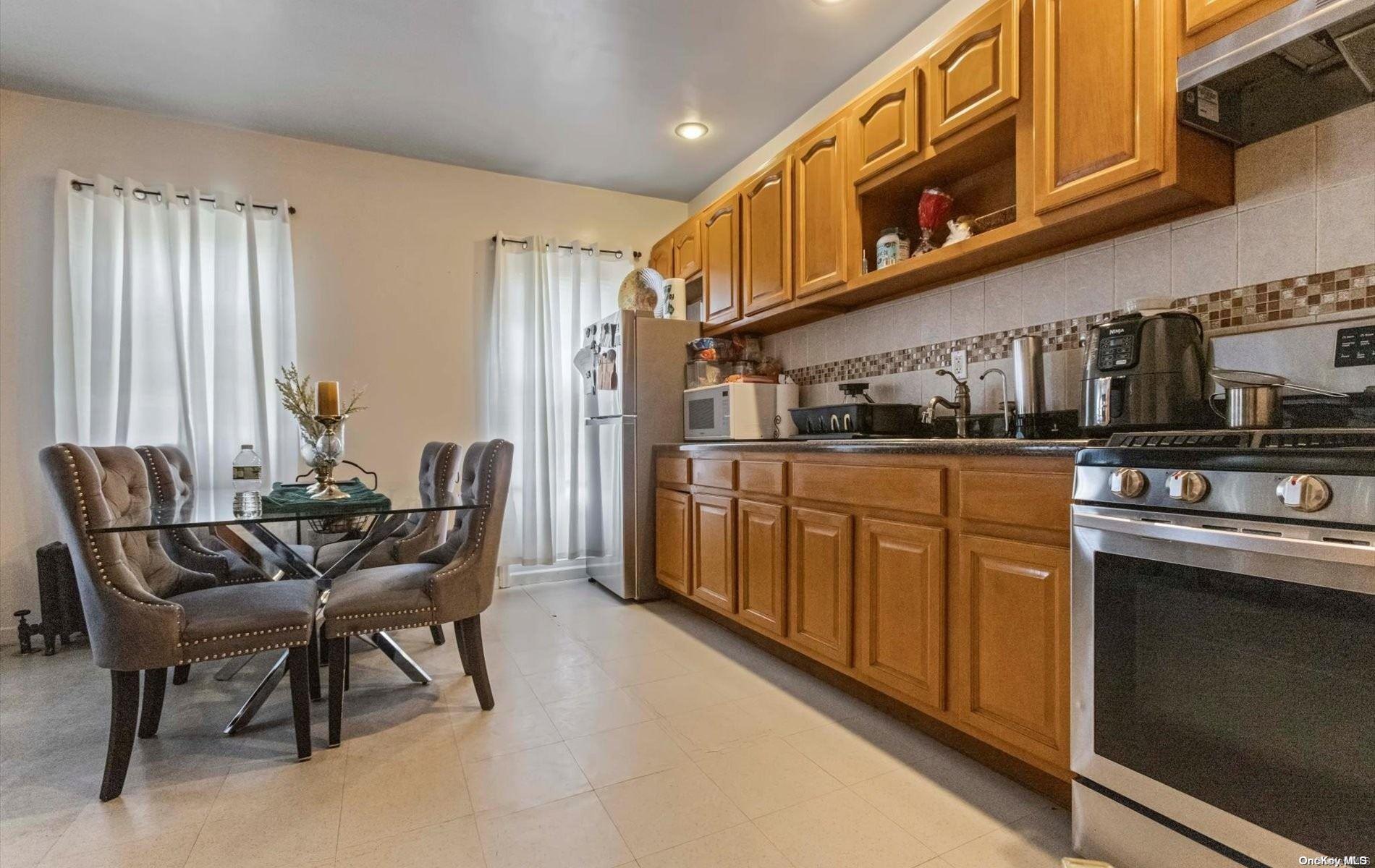 Single Family Ashford  Brooklyn, NY 11207, MLS-L3540443-15