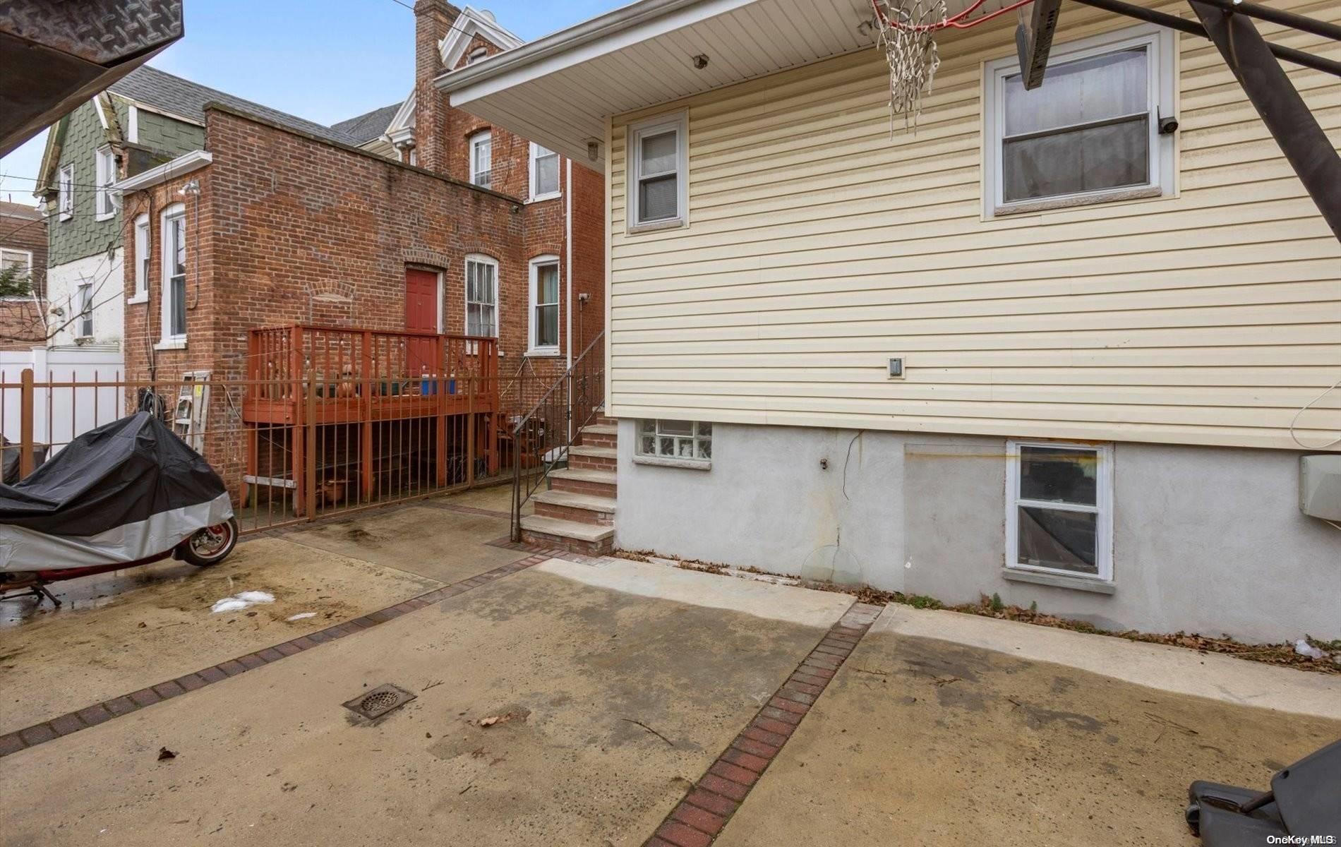 Single Family Ashford  Brooklyn, NY 11207, MLS-L3540443-28