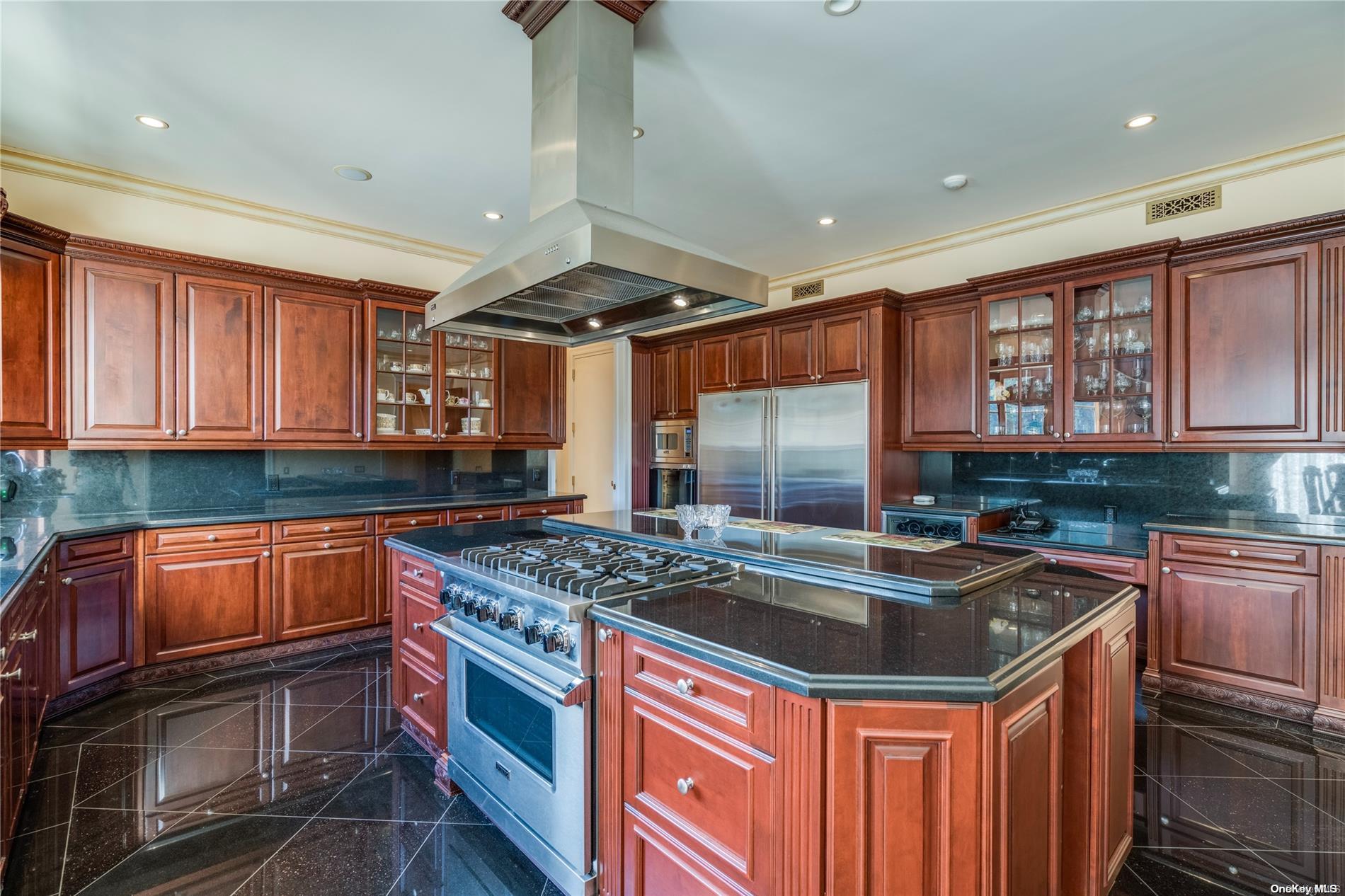 Single Family Polo  Nassau County, NY 11568, MLS-L3541450-13