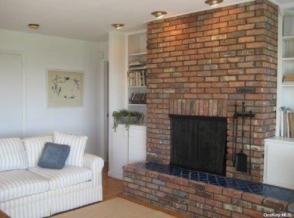 Single Family Bayberry  Suffolk County, NY 11960, MLS-L3542618-8
