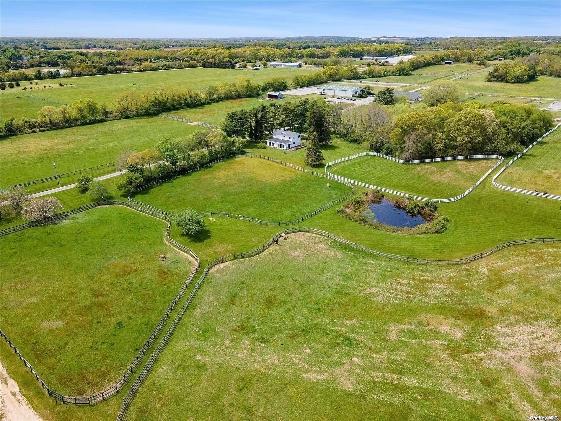 Single Family Main  Suffolk County, NY 11947, MLS-L3542952-32