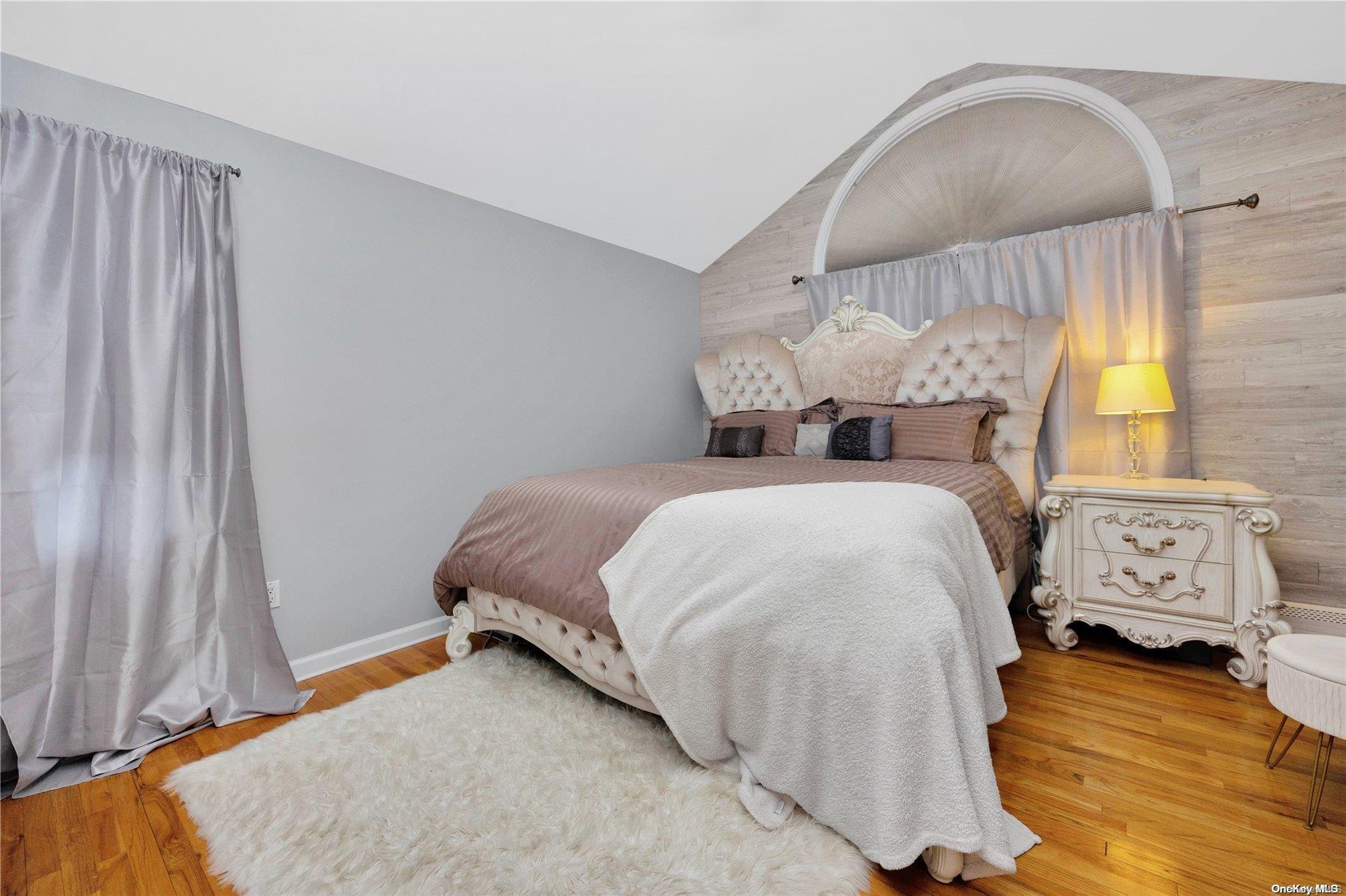 Single Family Chester  Nassau County, NY 11561, MLS-L3543473-12