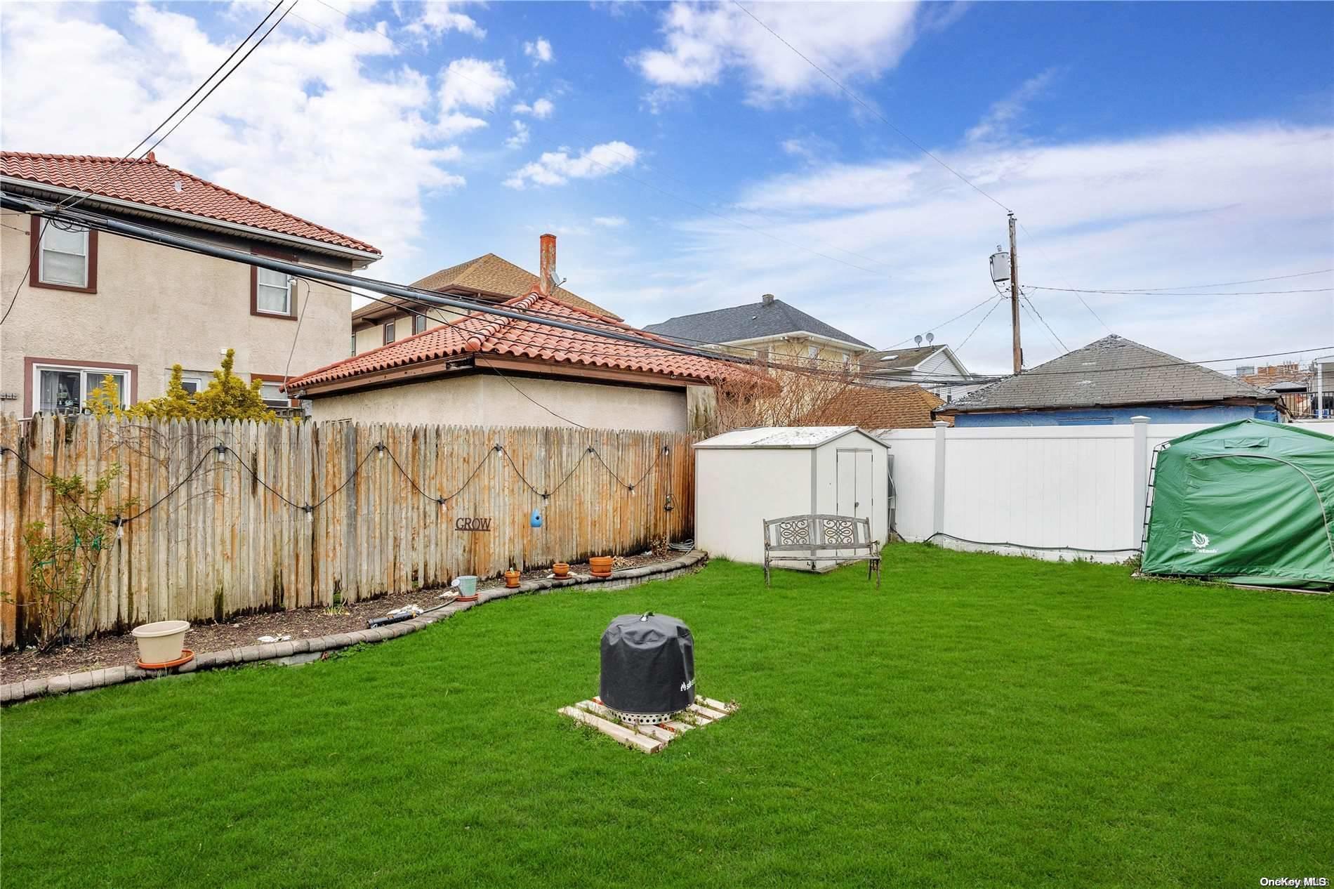 Single Family Chester  Nassau County, NY 11561, MLS-L3543473-27