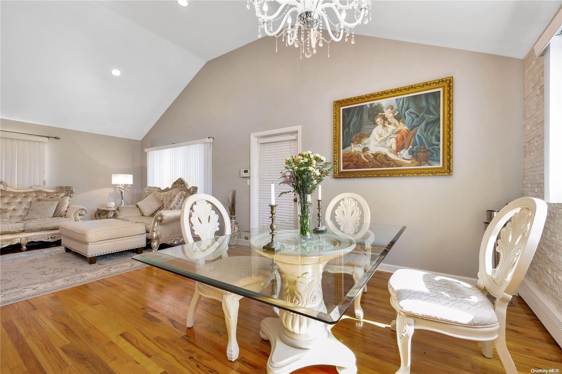 Single Family Chester  Nassau County, NY 11561, MLS-L3543473-9