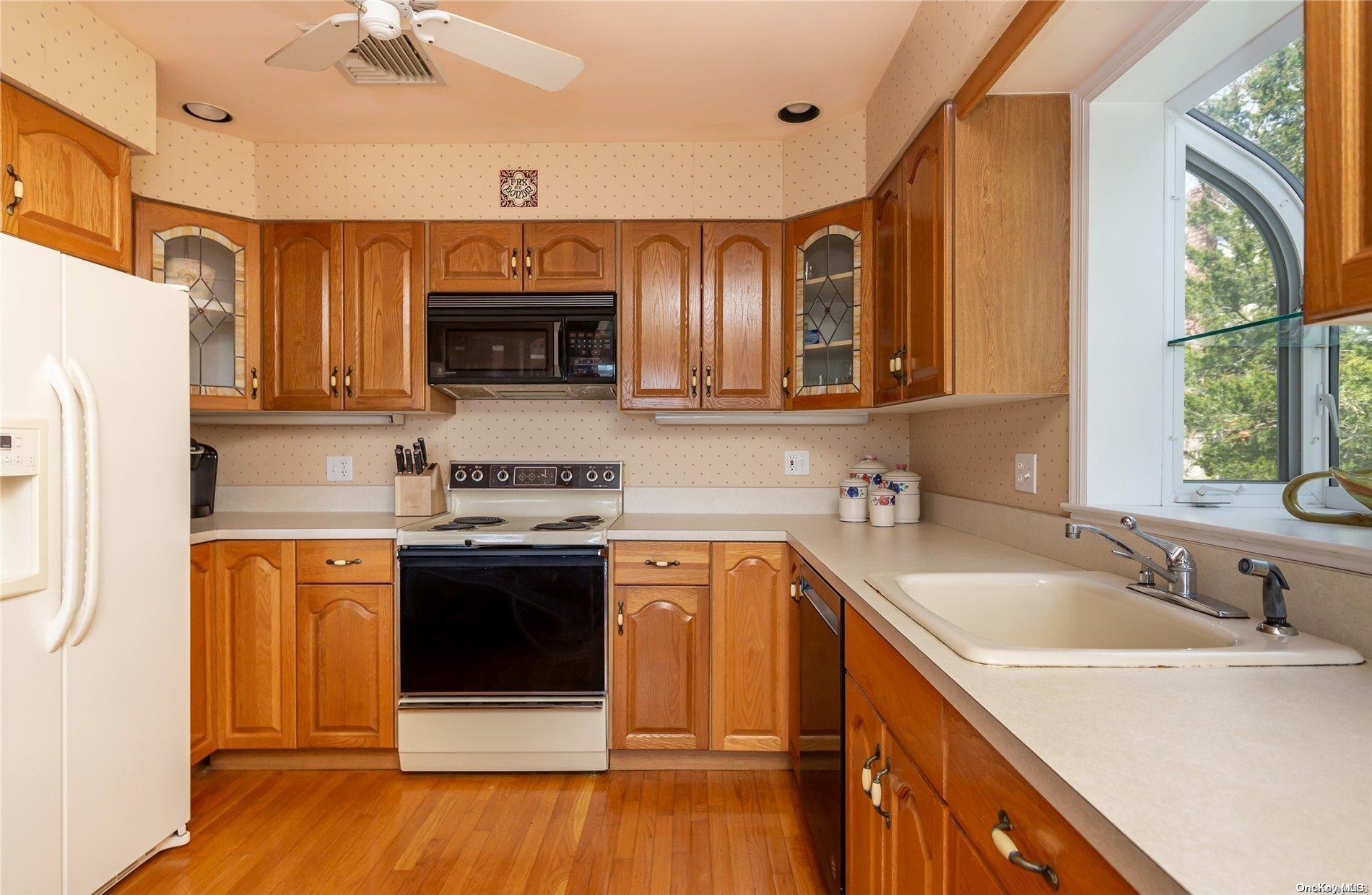 Single Family Irene  Suffolk County, NY 11964, MLS-L3543543-11