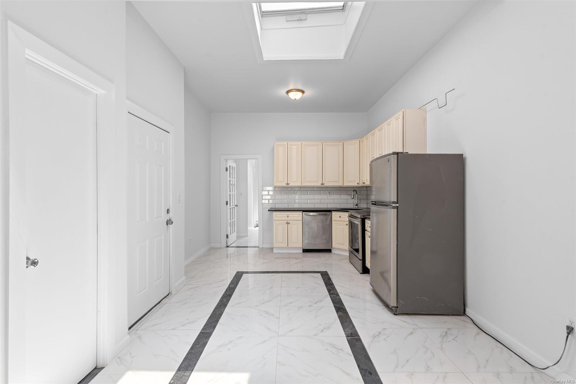 Single Family Saratoga  Brooklyn, NY 11233, MLS-L3544064-26