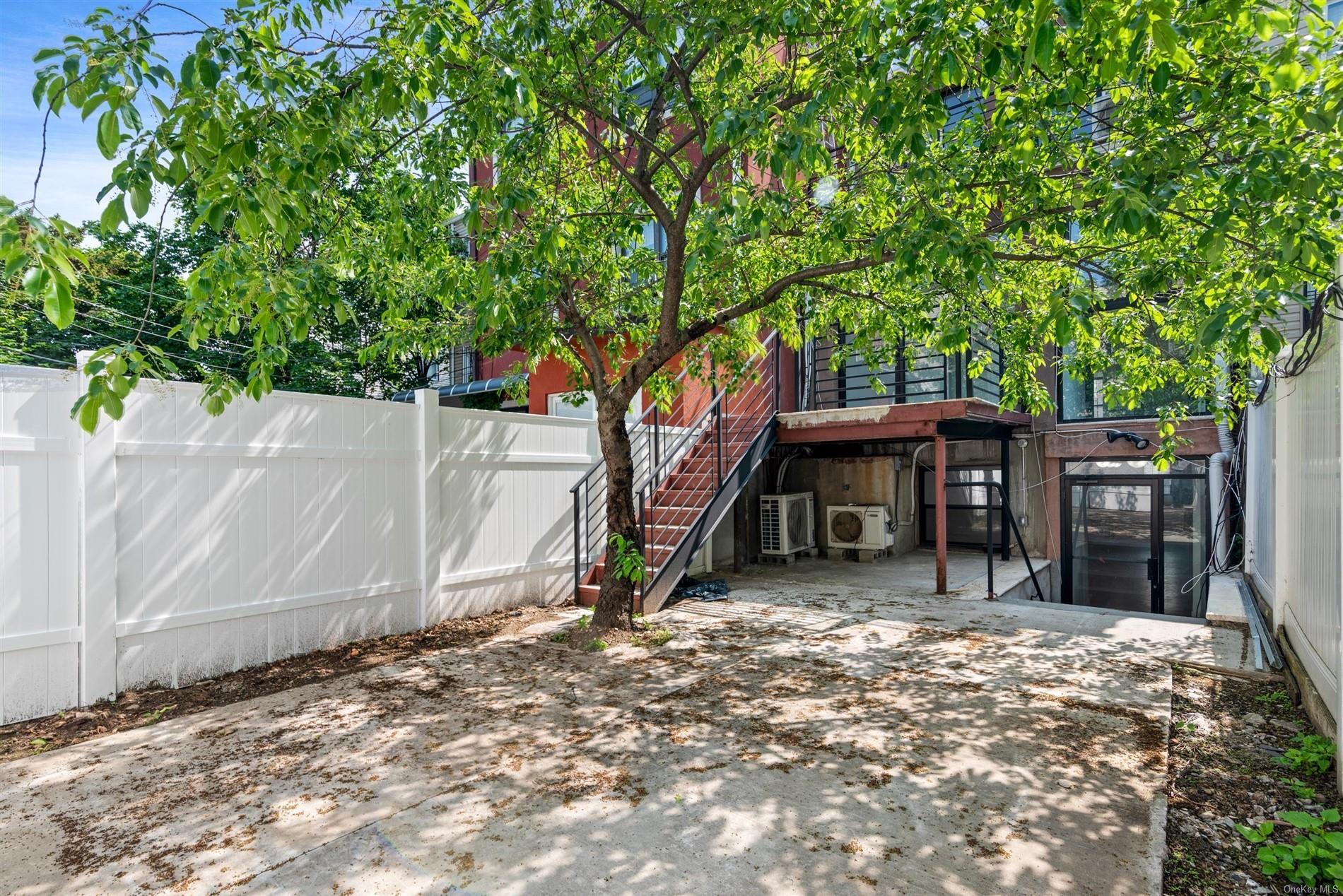 Single Family Saratoga  Brooklyn, NY 11233, MLS-L3544064-32
