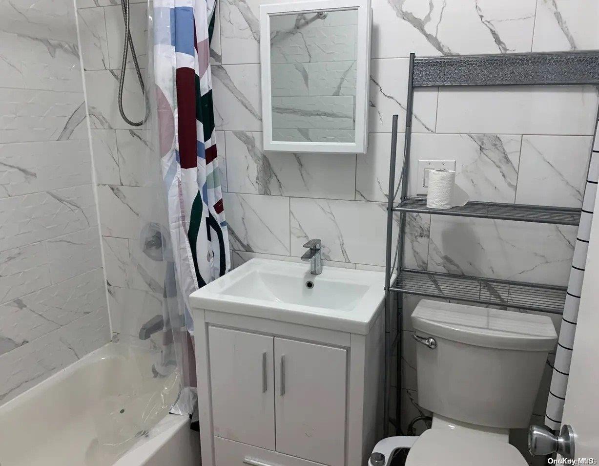 Single Family Saratoga  Brooklyn, NY 11233, MLS-L3544064-5