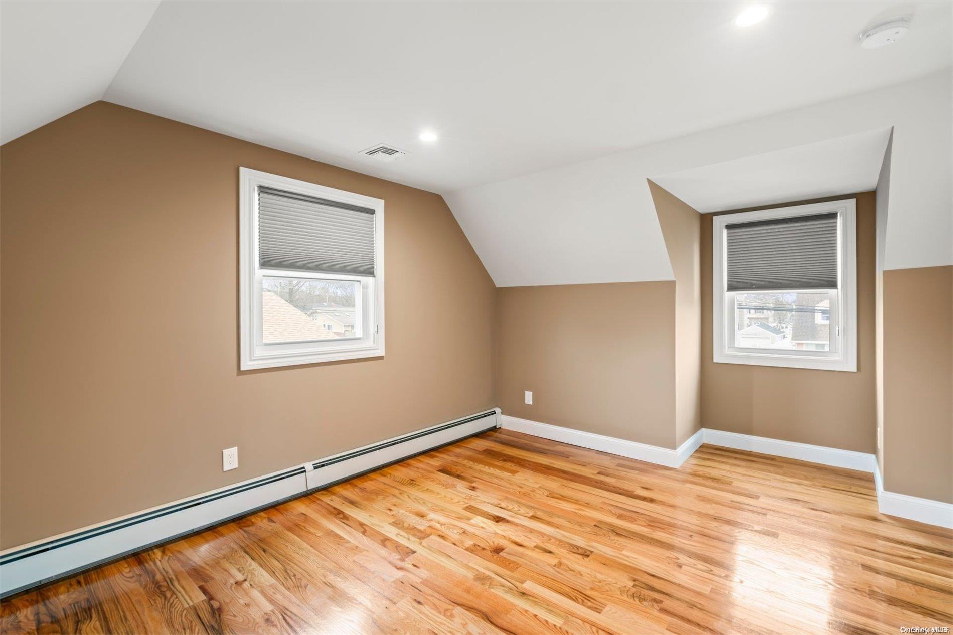 Single Family Coolidge  Nassau County, NY 11570, MLS-L3544146-16