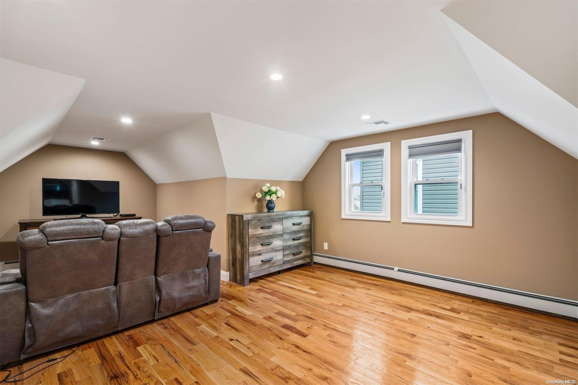 Single Family Coolidge  Nassau County, NY 11570, MLS-L3544146-19