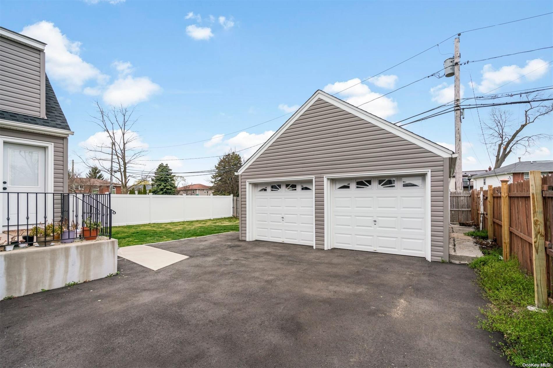 Single Family Coolidge  Nassau County, NY 11570, MLS-L3544146-26