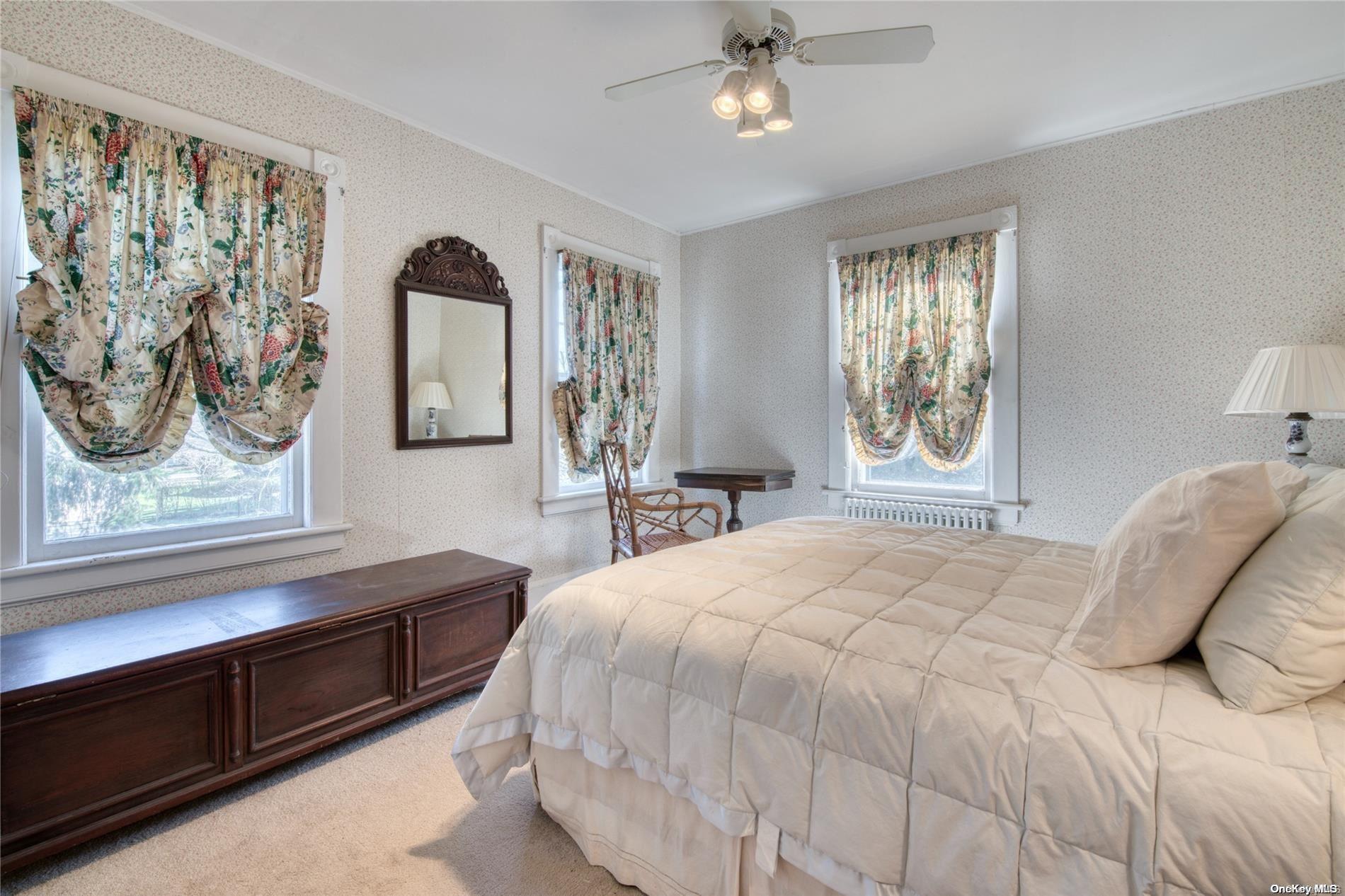 Single Family Main  Suffolk County, NY 11939, MLS-L3544978-11