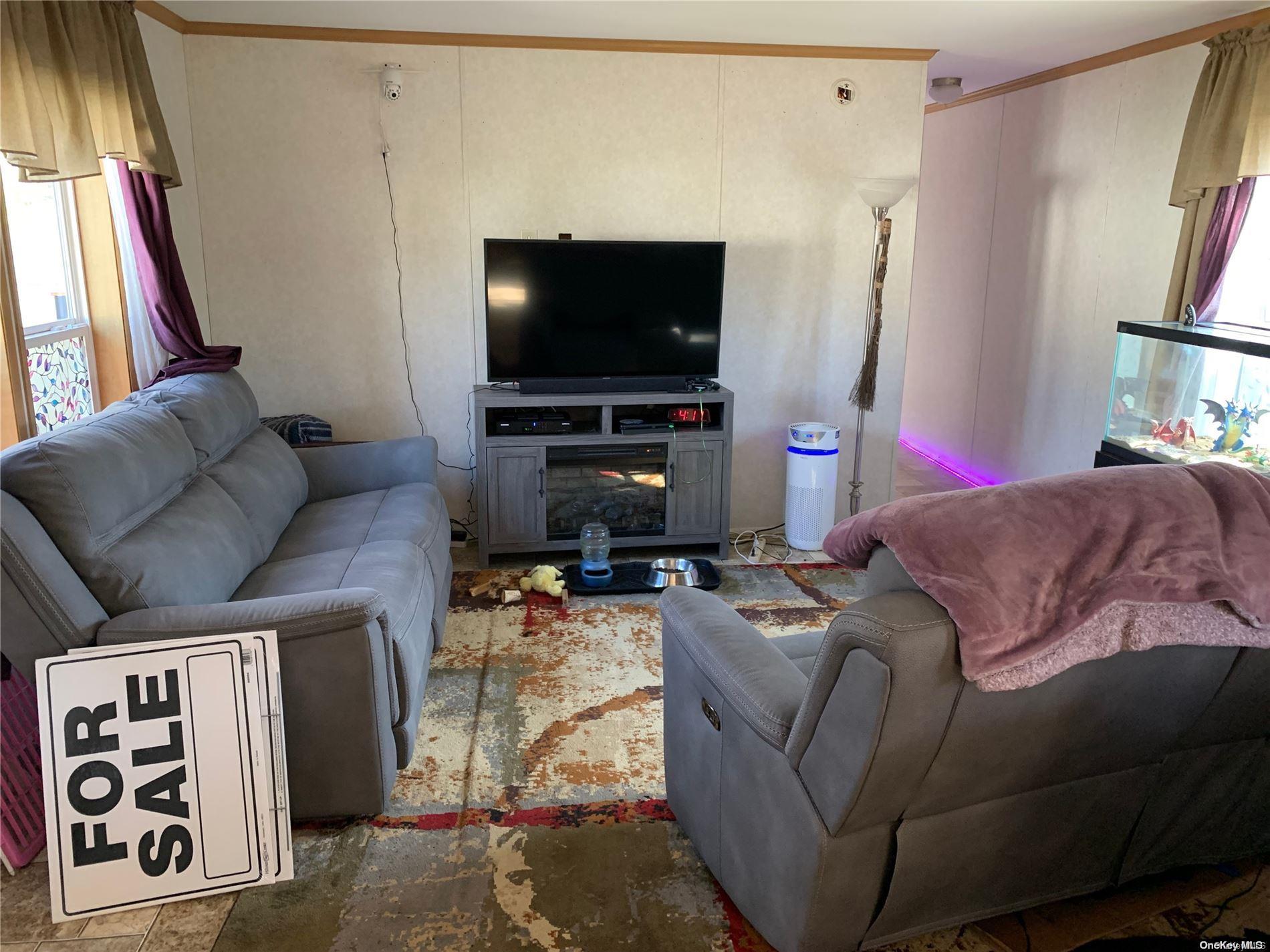 Single Family Palm  Suffolk County, NY 11942, MLS-L3545270-6